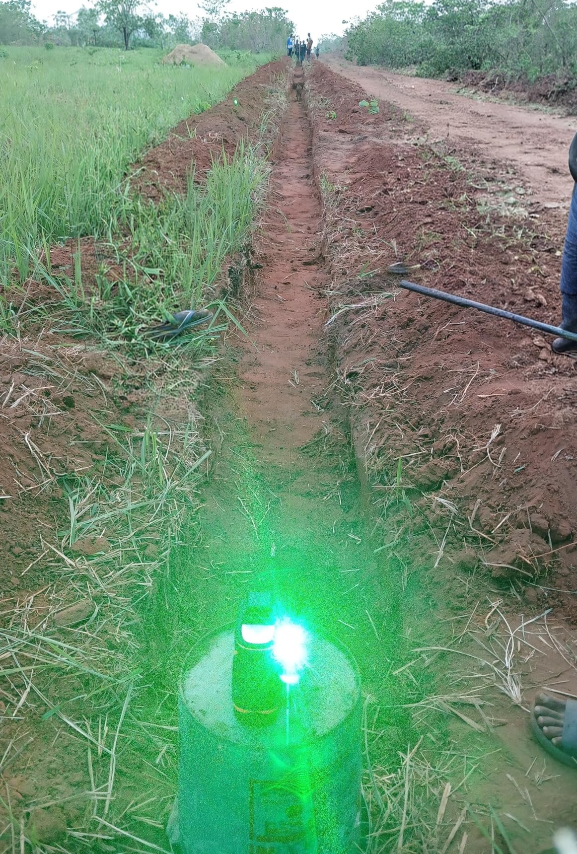 Outdoor Laser Level with Receiver : Daylight High Visibility Laser Level 360 Self Leveling Up To 400ft Long Range High Power Green with Detector Outside Construction Landscaping, H3-360G customer photo 2