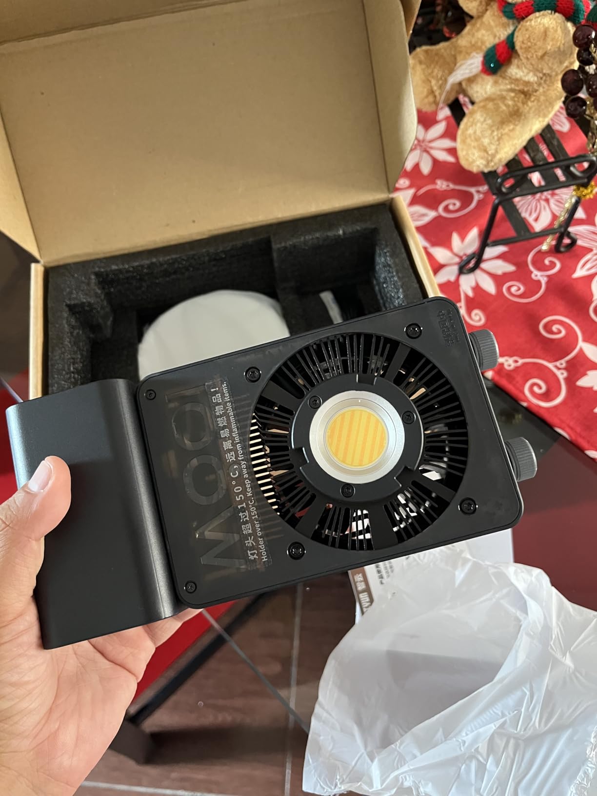 ZHIYUN CINEPEER CX100 100W LED Video Light with Built-in 4500mAh Battery, Bi-Color COB Continuous Output Lighting 2700K-6500K for Filmmaking/Live Streaming/Videography/Studio Photography customer photo 1