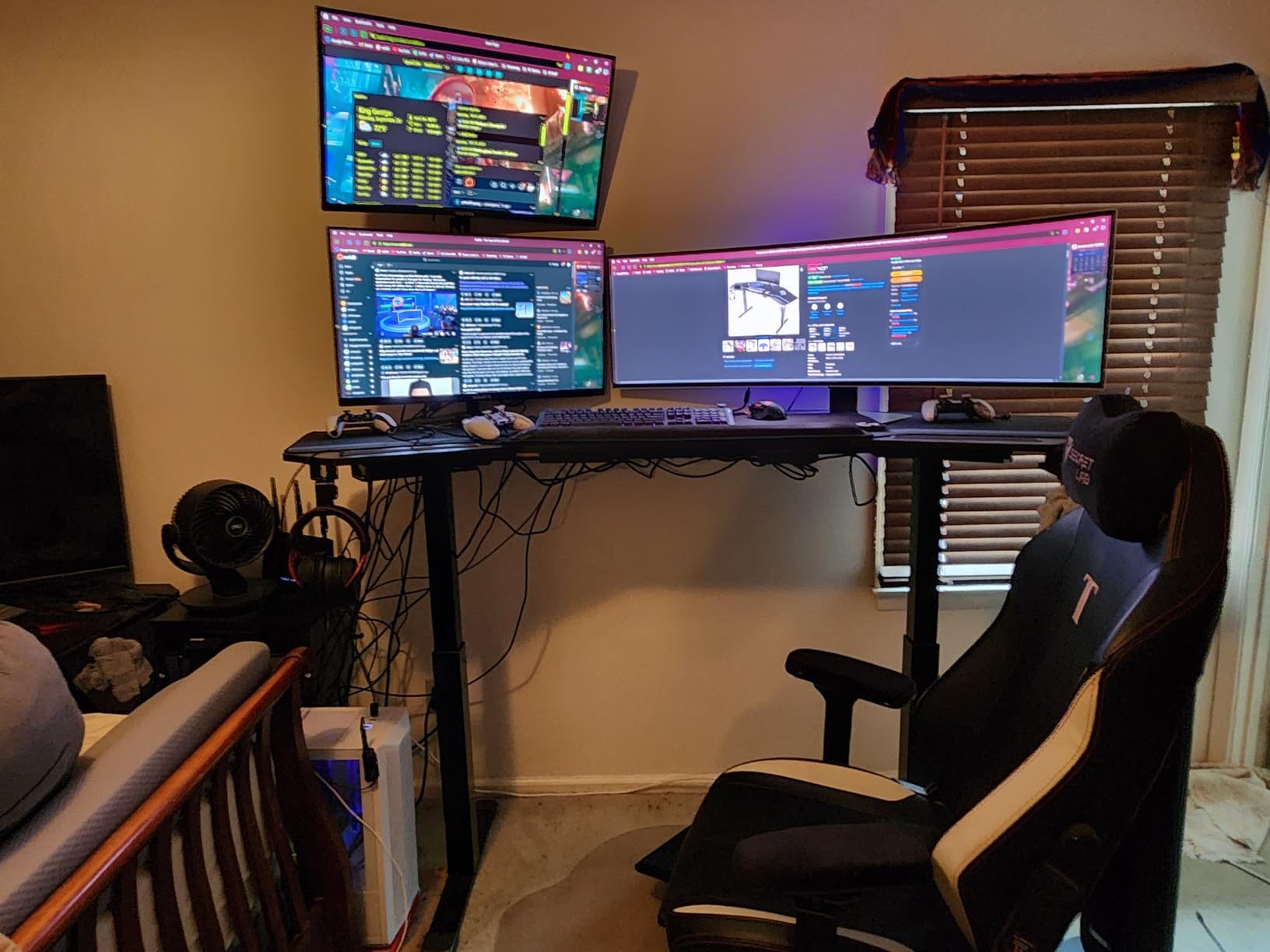 EUREKA ERGONOMIC Gaming Desk Adjustable Height Standing Desk 63