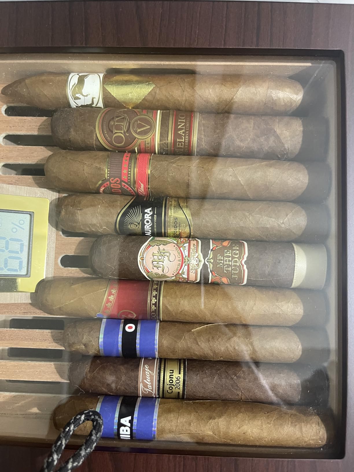 Flauno Cigar Humidor with Air Circulation System, Hold 40 Rubustos, Thicker Spanish Cedar, Accurate Digital Hygrometer, Drawer, Humidifier, Divider, Lock, Gift for Cigar Lovers customer photo 2