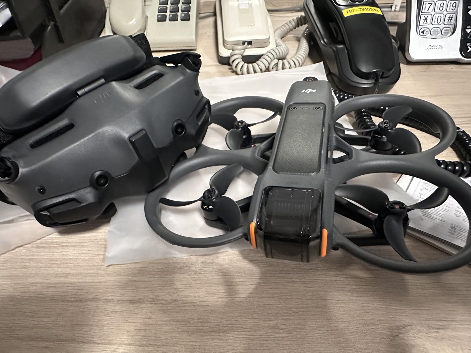 DJI Avata 2 Fly More Combo (1 Battery), FPV Drones with Camera for Adults 4K, Immersive Experience, Built-in Propeller Guard, Easy Flip/Roll, FAA Remote ID Compliant, POV Content Drone, Black customer photo 2