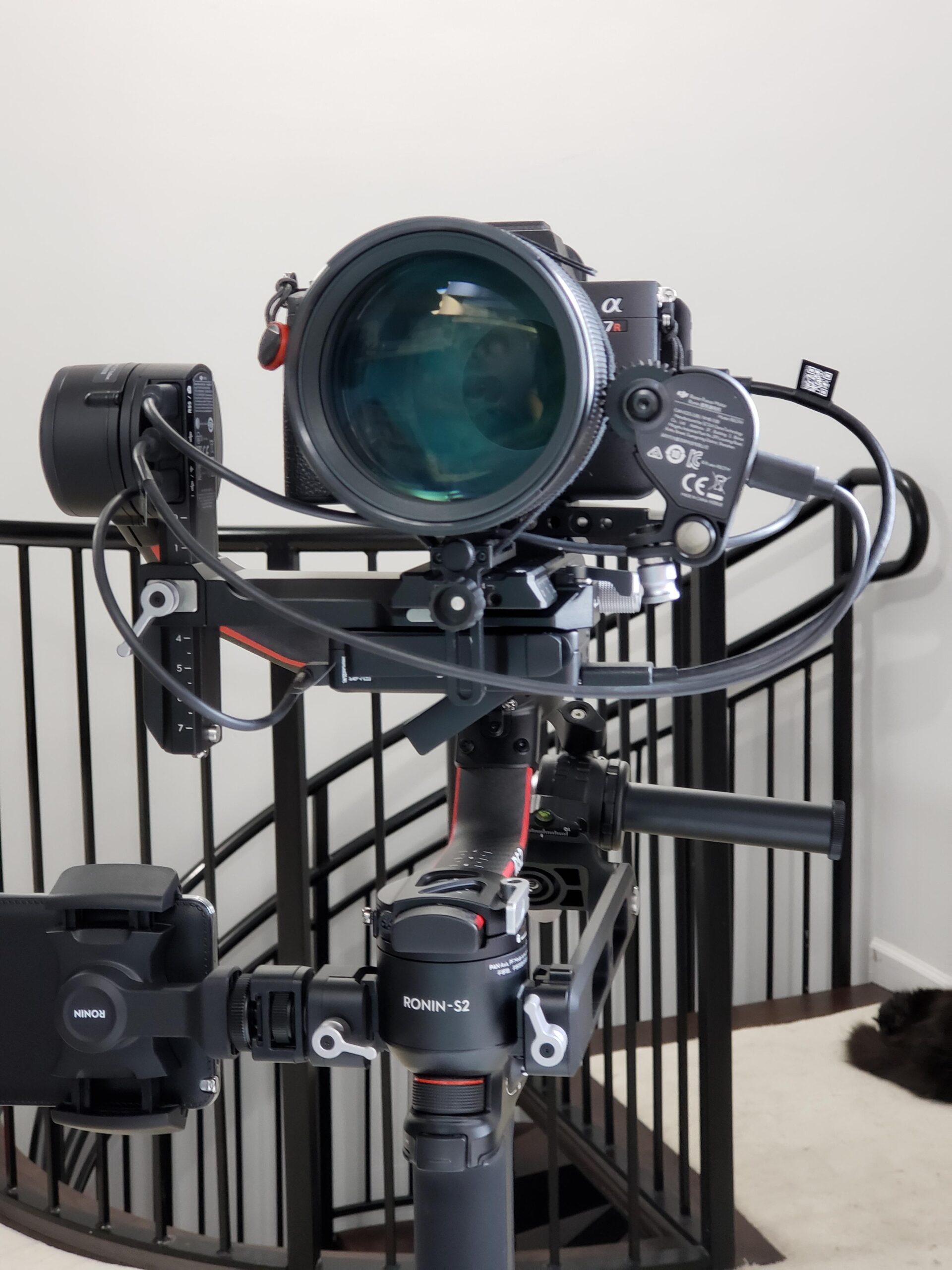 DJI RS 4 Pro Combo, 3-Axis Gimbal Stabilizer for Cameras for DSLR & Cinema Camera Stabilizer Canon/Sony/Panasonic/Nikon/Fujifilm, Native Vertical Shooting, 4.5kg/10lbs Payload, Camera Gimbal customer photo 1