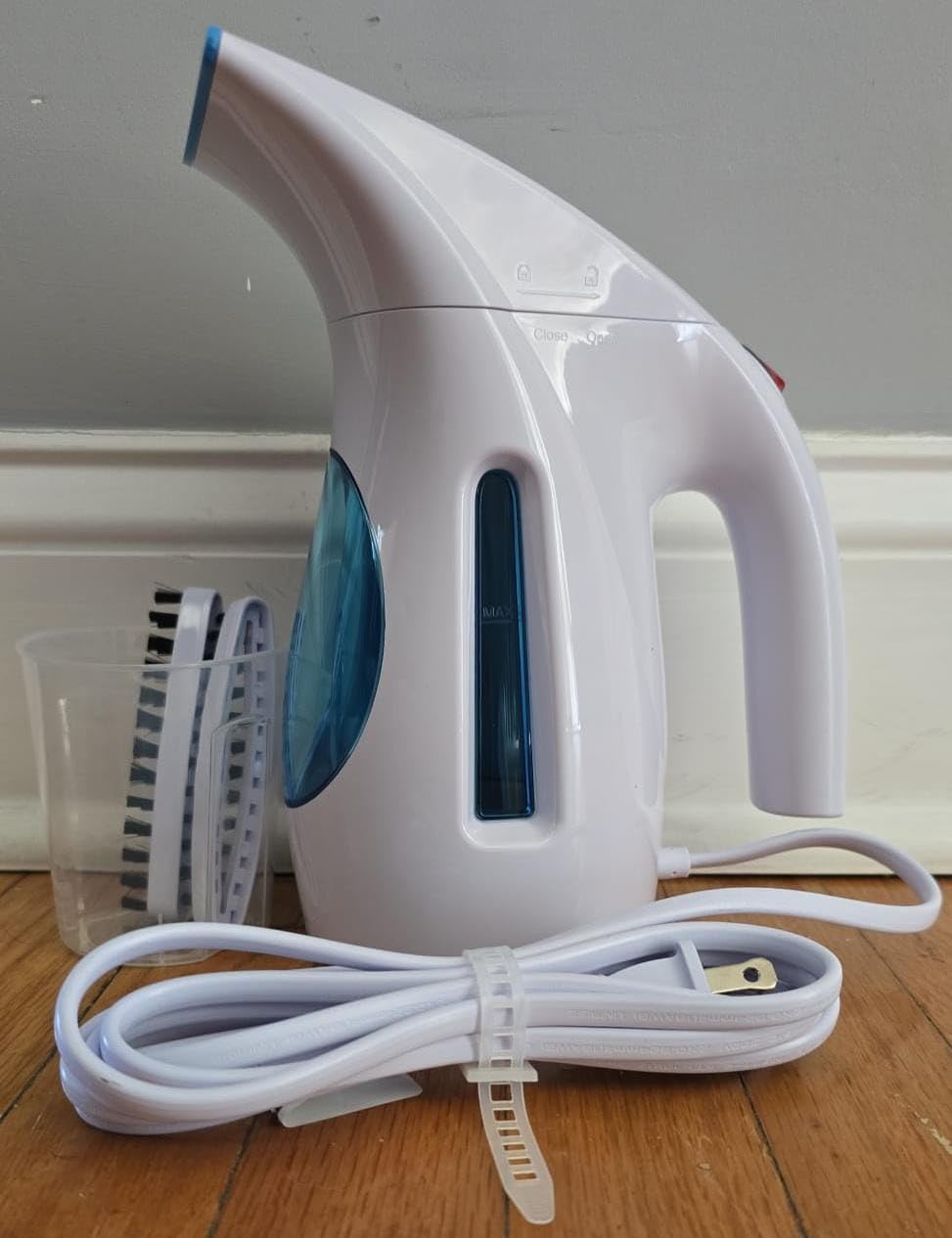 HiLIFE Upgraded Steamer for Clothes, Handheld & Portable, 1100W Powerful Steam, 300ml Big Capacity & No Leak Design, 30S Fast Heat-up, Quick Wrinkle Remover, Compact Size for Travel, ONLY 120V customer photo 1