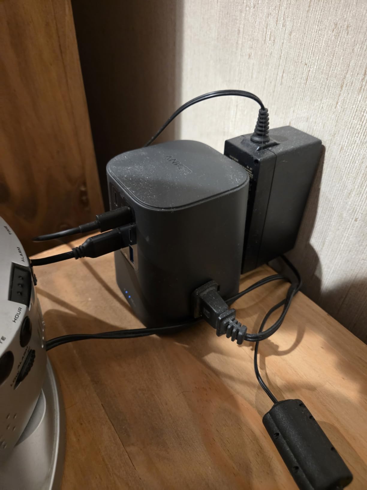 Anker Desktop Charger, 9-in-1 Power Strip with 300J Surge Protector, 5ft Flat Plug Extension Cord with Multiple Devices, 100W USB C Charger with 3 AC, 2 USB A, 4 USB C, Home Office, Desk Accessories customer photo 2