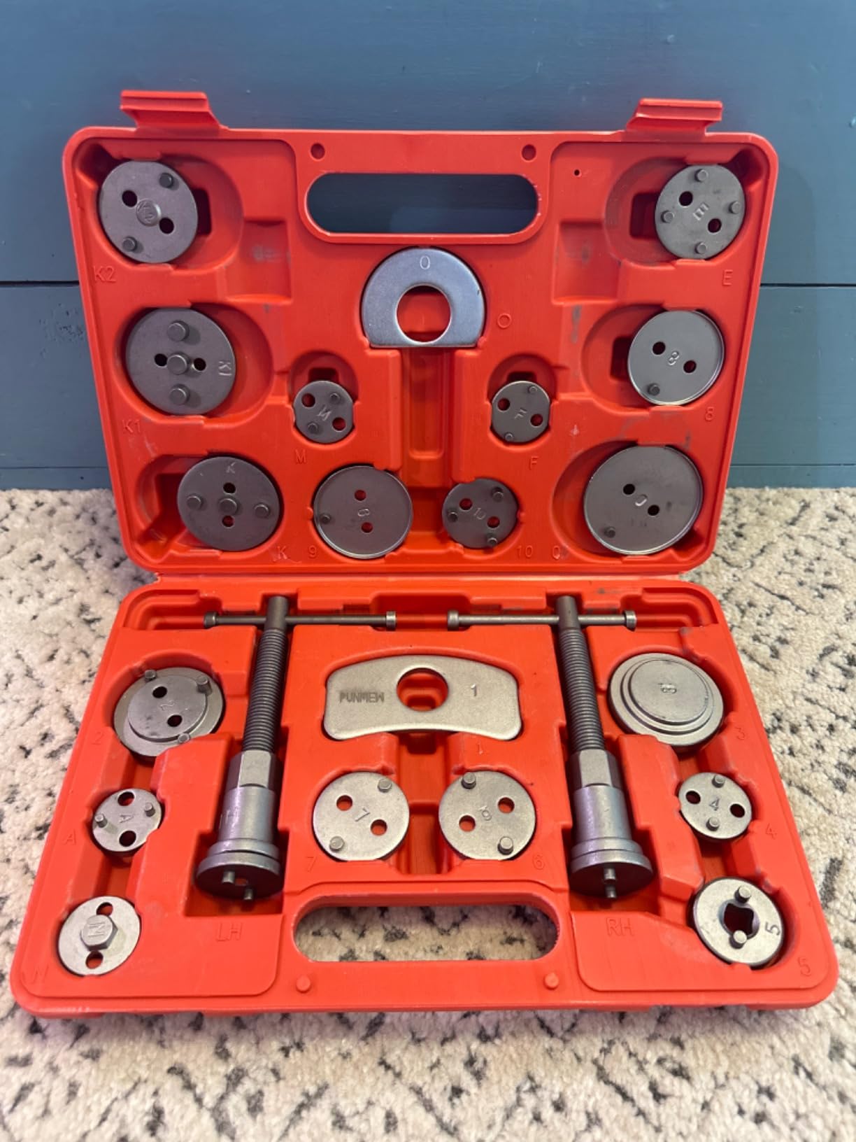 Brake Caliper Compression Tool 24-Piece Heavy Duty Disc Brake Piston Caliper Compressor Rewind Tool Set with C Hanger customer photo 1