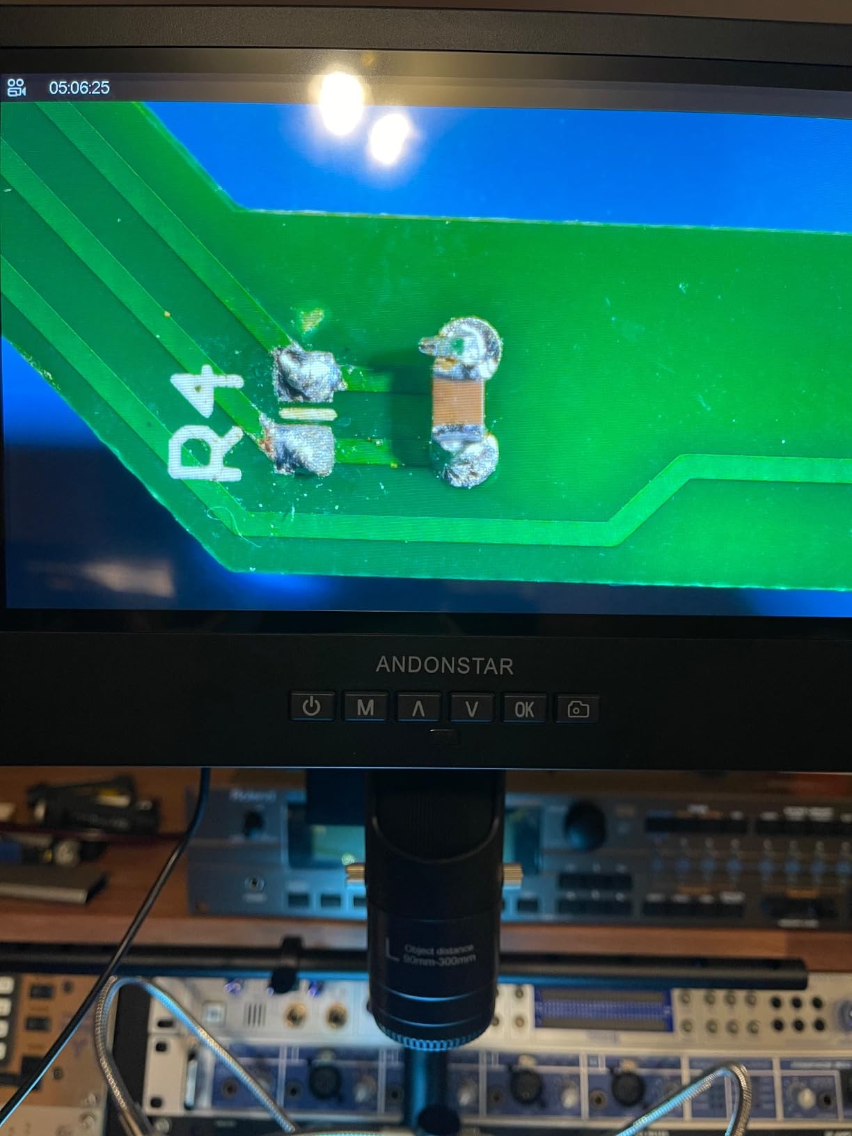 Andonstar AD249S-Max 10.1'' HDMI Digital Microscope with Super Max Soldering Station, Helping Hands, 2000X 3 Lens 2160P UHD Video Record, Soldering Microscope for Electronics Repair, Slides, 32GB Card customer photo 2