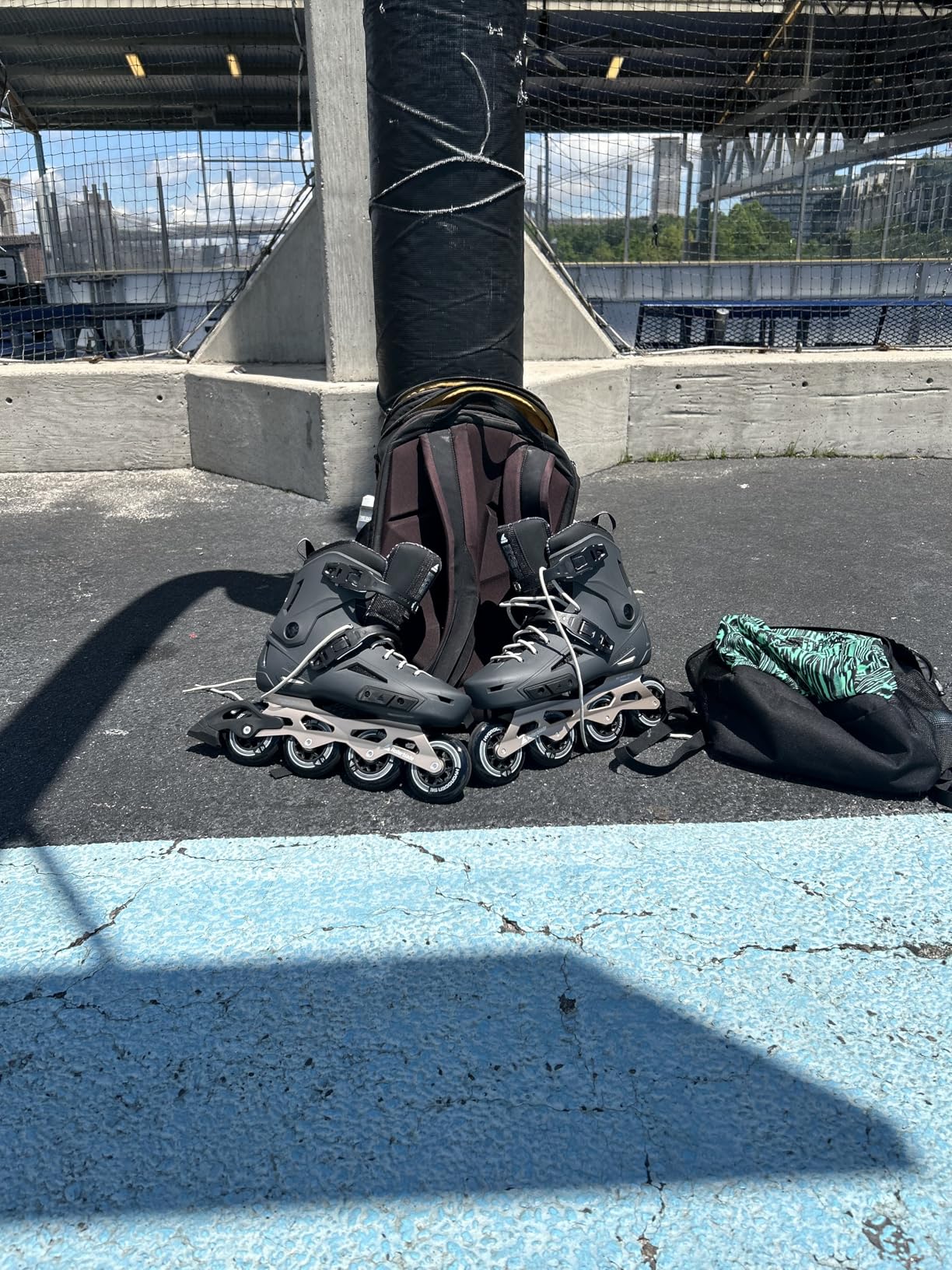 Rollerblade Lightning 90 Men's Urban Inline Skate, Anthracite and Taupe customer photo 1