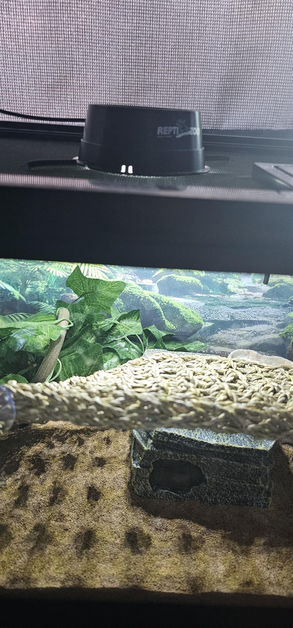 REPTI ZOO UVB Reptile Light with Dimming, LED UVB Light Bulb Fixture for Bearded Dragon Gecko Lizard Turtle Snake, Adjustable Brightness UVA UVB Lamp for Tropical & Desert Reptile customer photo 2