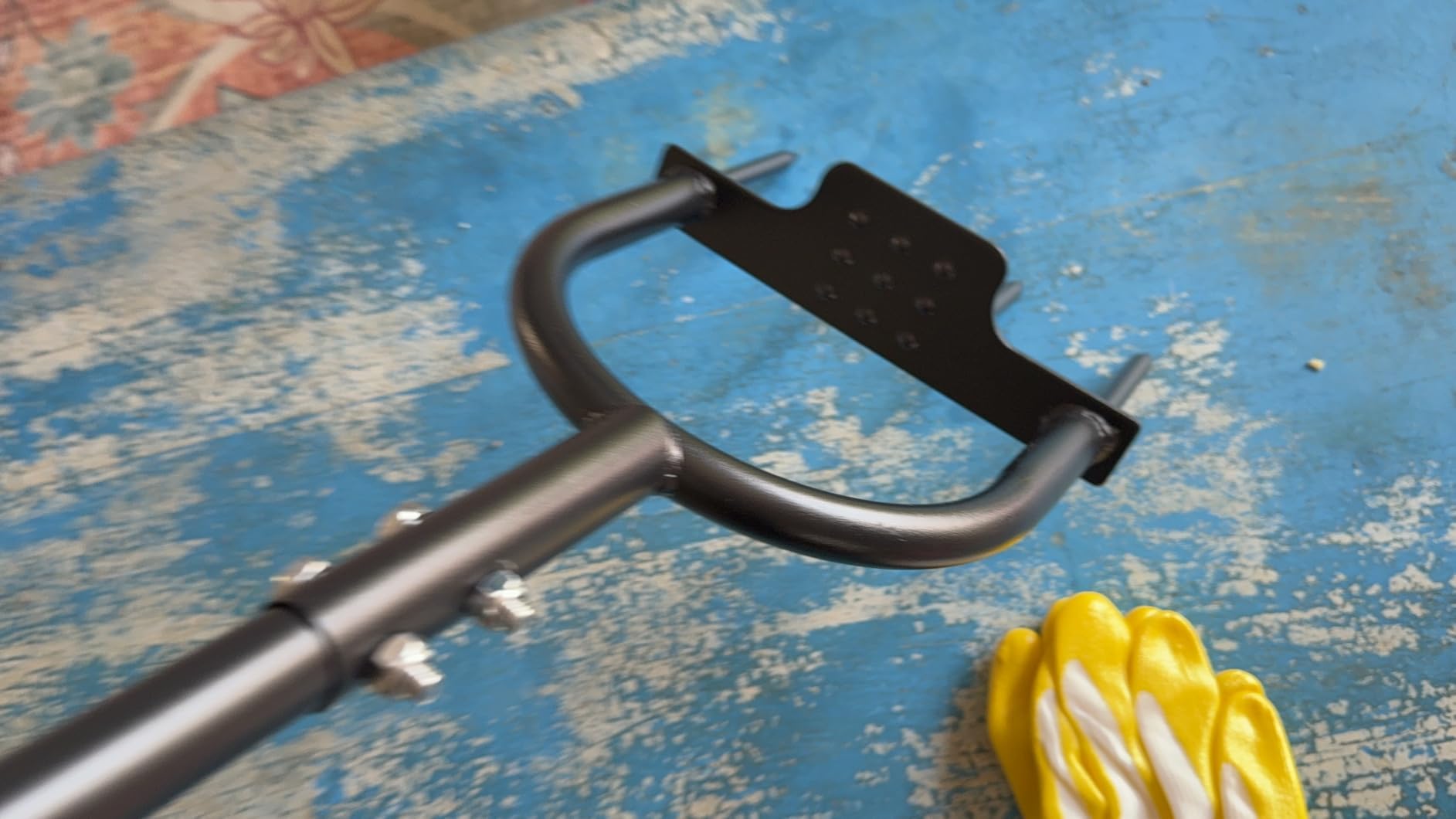 Colwelt Lawn Aerator Tool 38inch, Heavy Duty Grass Spike Aerator for Compacted Soil Aeration, Manual Lawn Air Aerators Tool with,Wide Foot Plate, Rugged Steel Spikes 3.5'' in Length, 2/5'' in Dia. customer photo 2