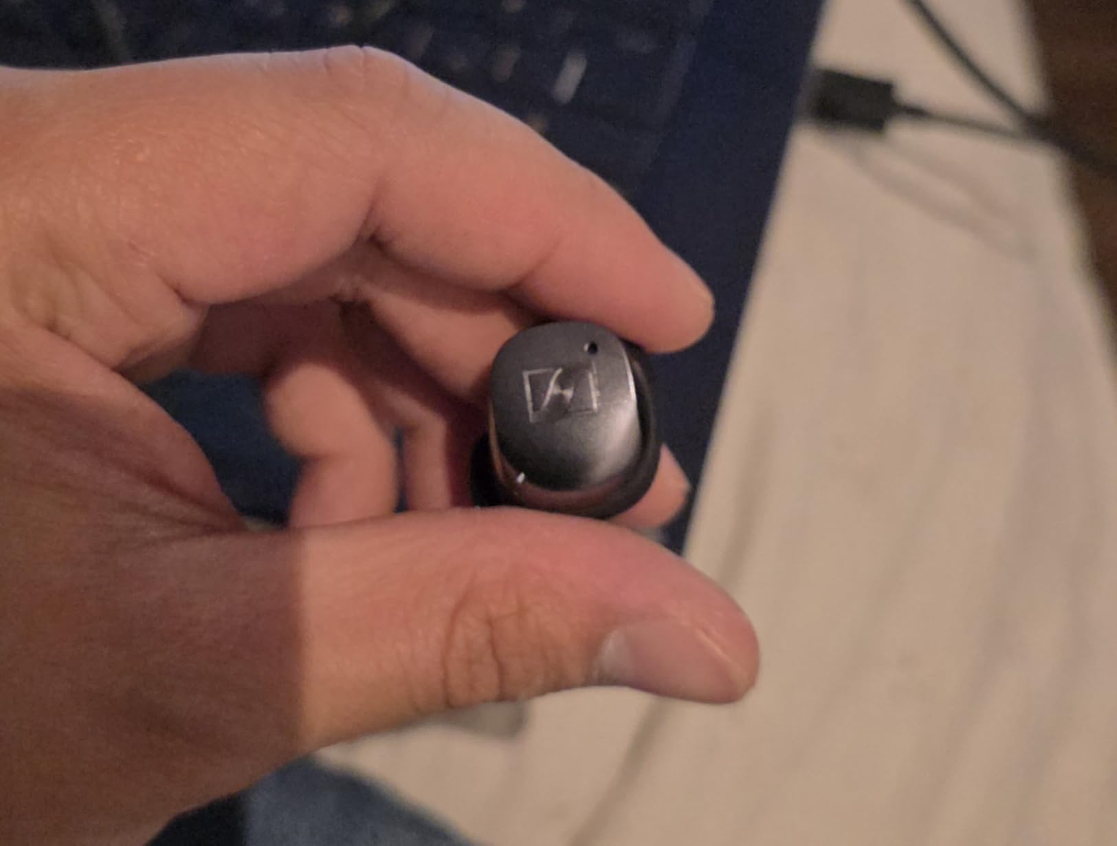 Sennheiser Momentum True Wireless 4 Smart Earbuds with Bluetooth 5.4, Crystal-Clear Sound, Comfortable Design, 30-Hour Battery Life, Adaptive ANC, LE Audio and Auracast - Black Graphite customer photo 2