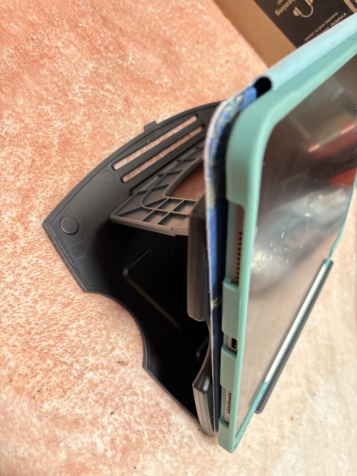 Tablet Drawing Stand, Digital Drawing Pad Stand, Foldable, Adjustable for 9 to 16 Inches Graphics Drawing Monitors Art Tablets customer photo 1