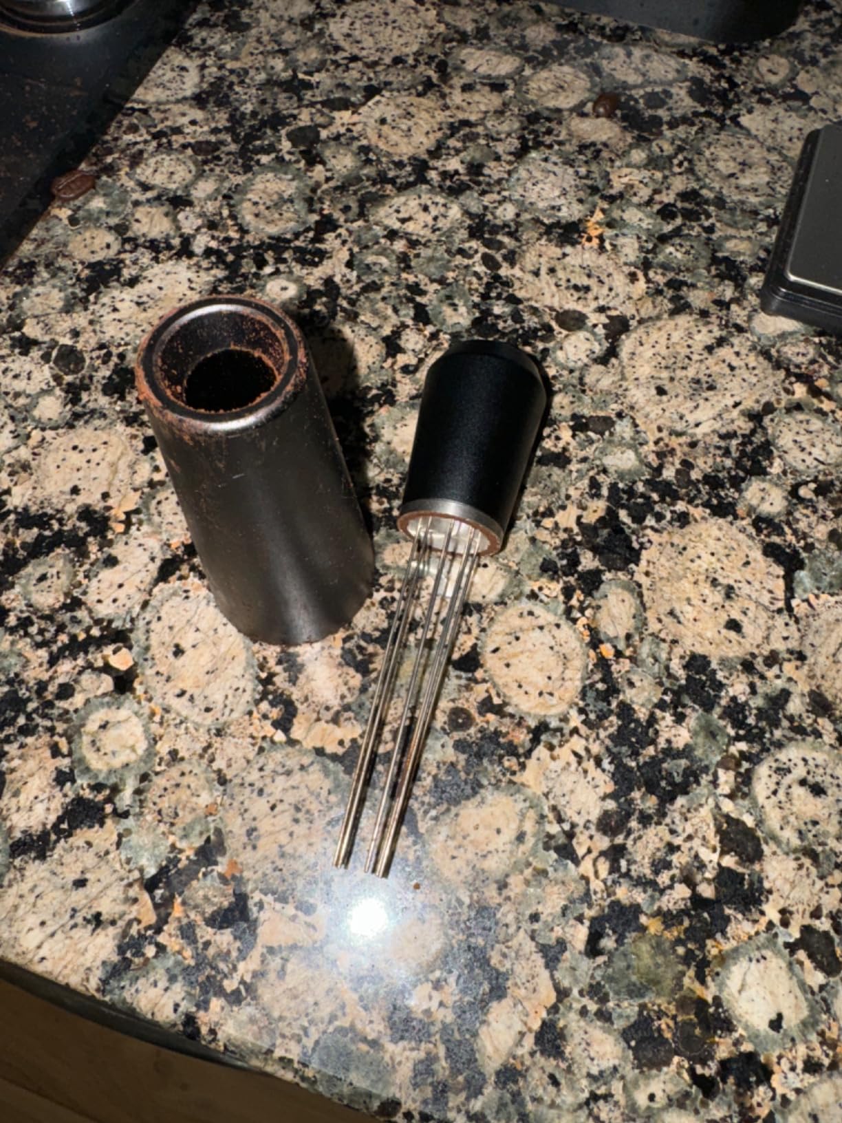 WDT Espresso Distribution Tool,Espresso Whisk with 8 Extra 0.35mm 304 Stainless Steel Needles，Espresso Comb Tool for Barista Black Coffee Ground Stirrer customer photo 2