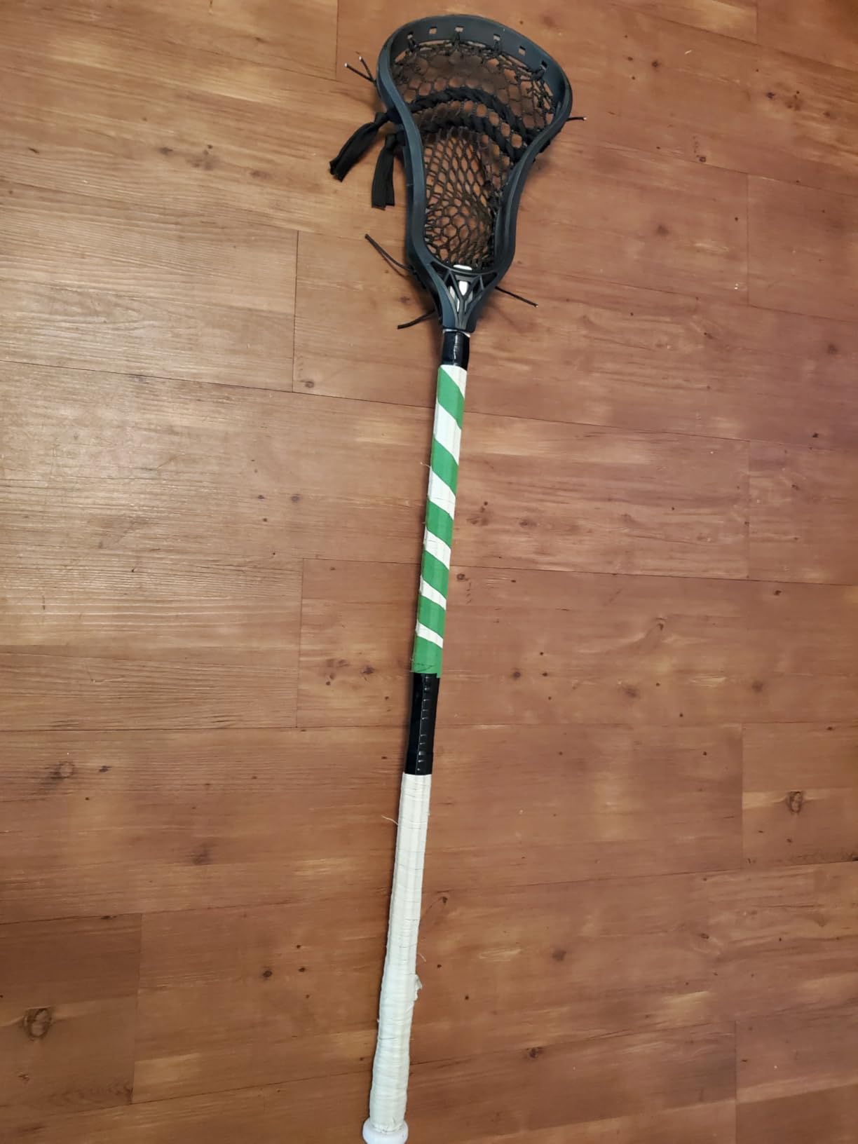 Silverfin Mens Complete Lacrosse Stick with Mesh Pocket | Youth Lacrosse Stick: Smooth, Lightweight & Durable customer photo 1