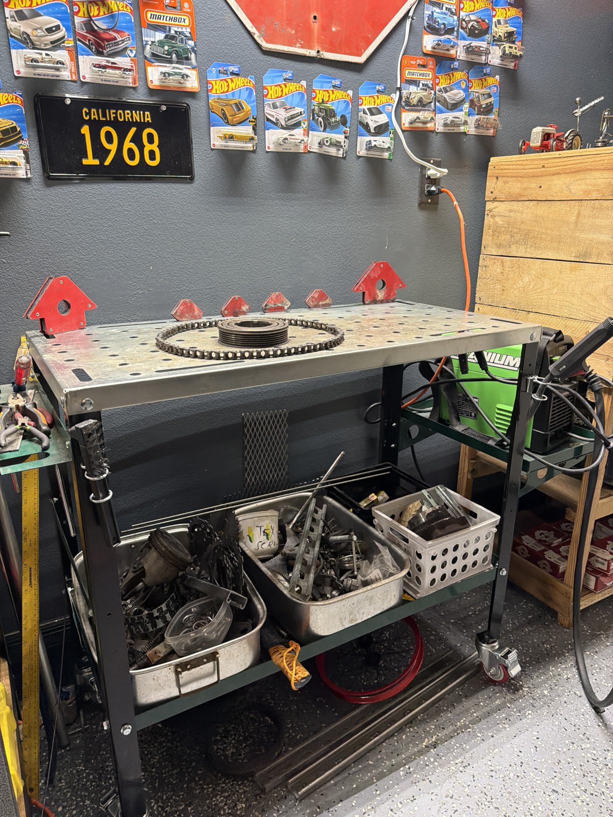 DNA Motoring Welding Cart for TIG MIG Welder and Plasma Cutter, Heavy Duty 3 Tiers Rolling Welding Cart, Rolling Welding Trolley w/360° Swivel Wheels, Tank Storage Safety Chains, Handle, TOOLS-00465 customer photo 1