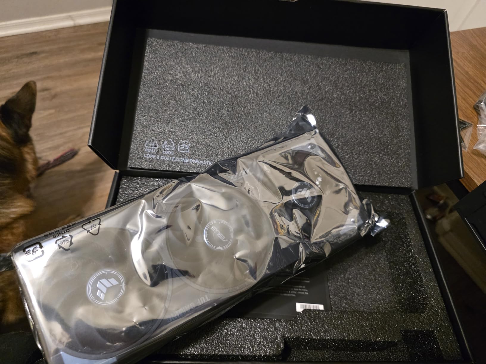 ASUS Dual GeForce RTX 4070 Super EVO OC Edition 12GB GDDR6X (PCIe 4.0, 12GB GDDR6X, DLSS 3, HDMI 2.1a, DisplayPort 1.4a, 2.5-Slot Design, Axial-tech Fan Design, 0dB Technology) customer photo 1