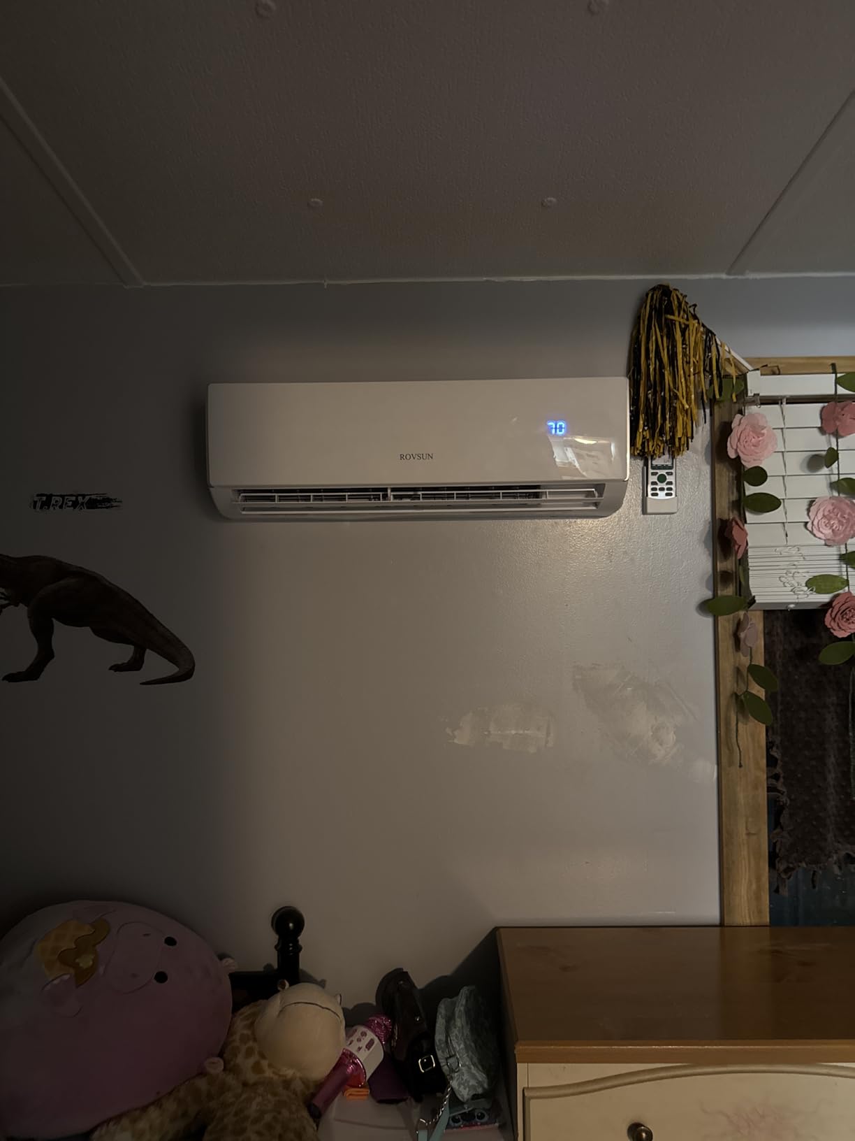 ROVSUN 11500 BTU Wifi Enabled Mini Split Air Conditioner & Heater, 17 SEER2 115V Inverter Ductless Wall AC Unit with Pre-Charged Condenser, Heat Pump & Installation Kit customer photo 2