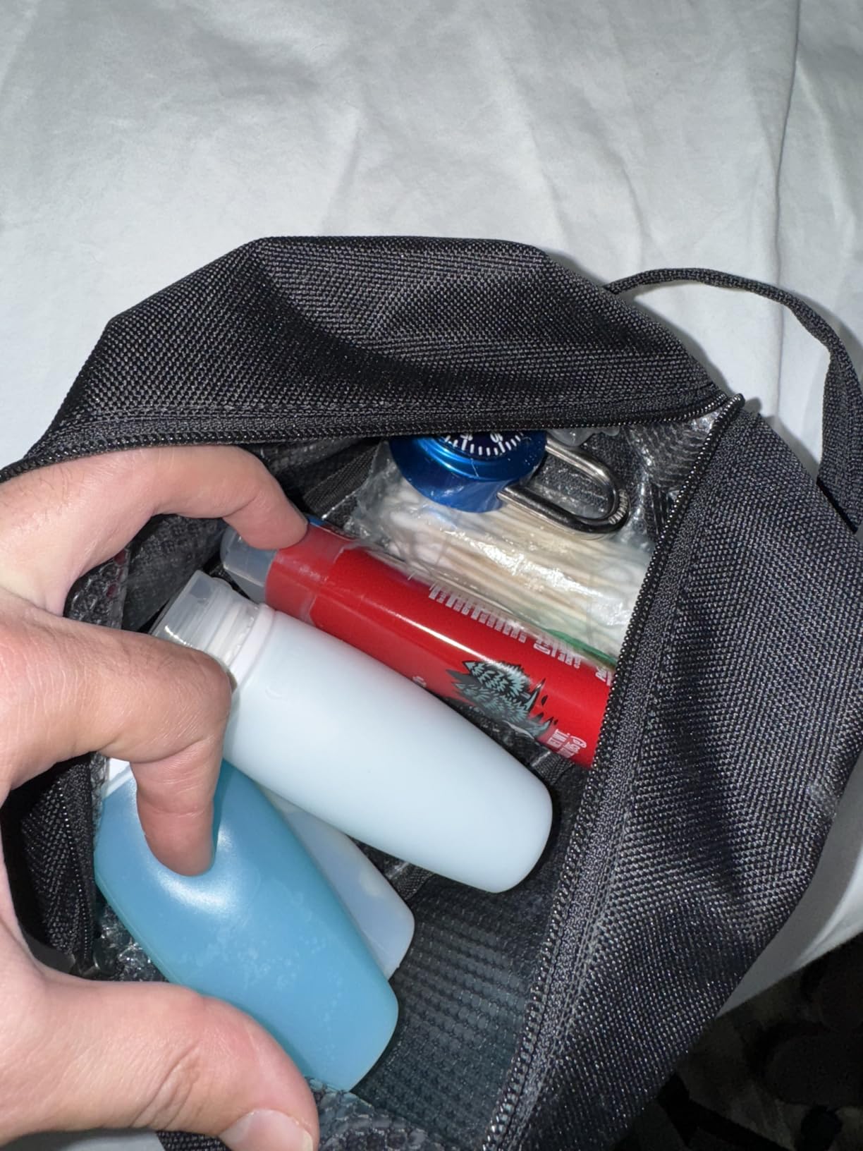 Carhartt Durable Travel Kit, Organize Essentials W/the Water Resistance Free Toiletry Bag customer photo 1