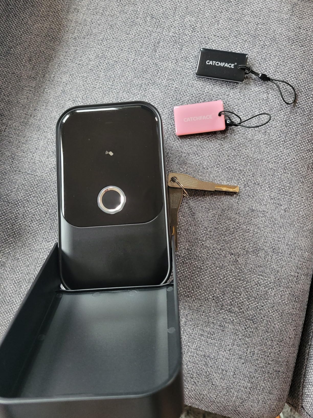 [New]Smart Lock Box,CATCHFACE Wireless Smart Key Lock Box App Control,Share eKey,Key Lockbox Wall Mount&Door Handle,Electronic LockBox Realtor/Home/Office/Warehouse/Vrbo/Cars customer photo 1