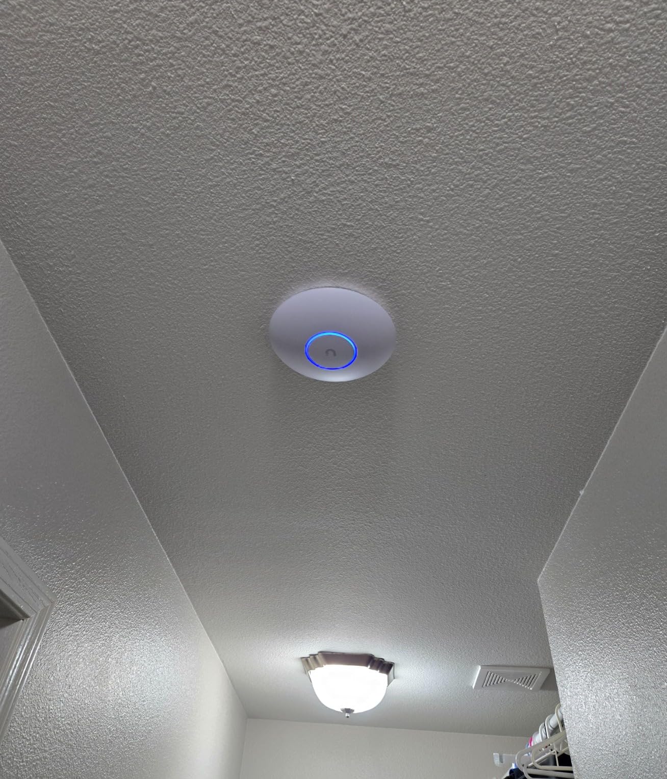 Ubiquiti Networks UniFi 7 Pro | WiFi 7 Access Point | US Model | PoE+ Adapter not Included (U7-Pro-US) customer photo 1