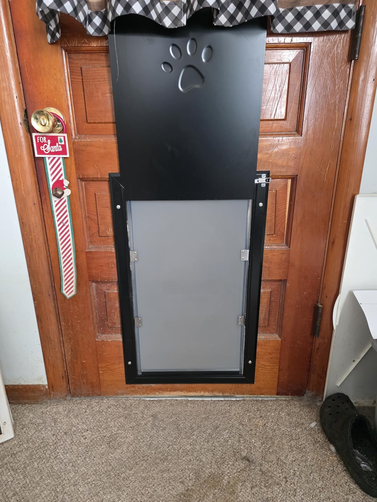 [Petoasis] 3-Flaps Heavy-Duty Dog Door, Rust Proof Aluminum Alloy Frame, Extreme Weather Dog Door Can Block Wind, Snow, and Rainwater Intrusion (Silvery White, Large for Door) customer photo 1