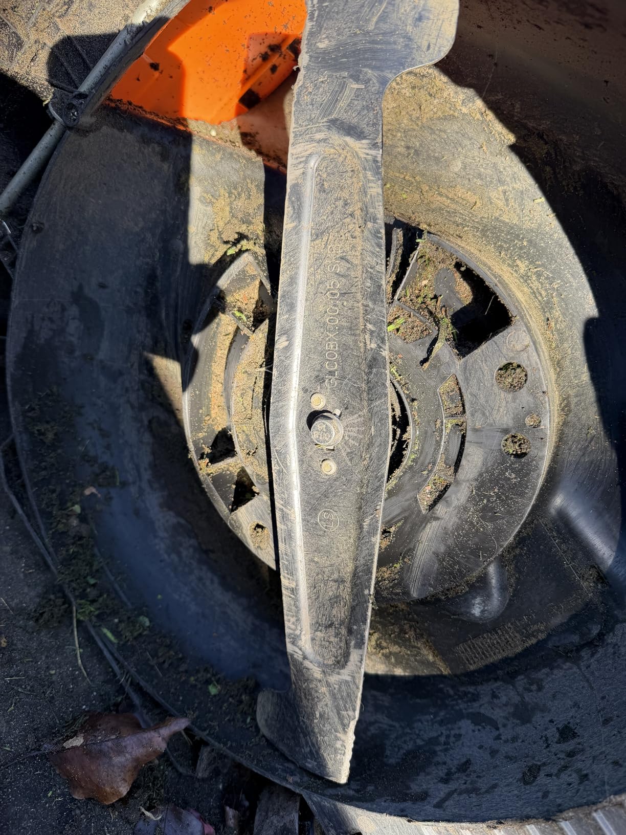 LawnMaster 48V MAX Electric Lawn Mower, 19-inch Brushless Cordless Lawn Mower with 2X24V MAX 4.0Ah Battery and a Dual Charger-CLMF4819A customer photo 1