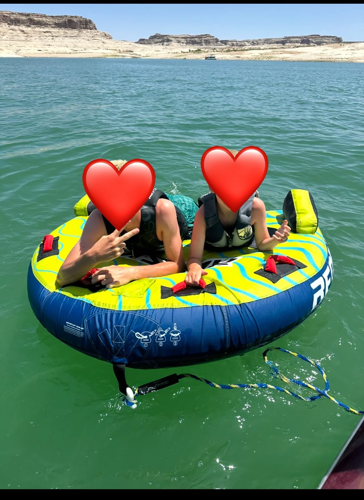 Towable Tubes for Boating 2 Person, Heavy Duty Boat Tubes and Towables, Inflatable Water Tubes for Boats to Pull with Fins, Drainage, Quick Connector, Large Capacity customer photo 1