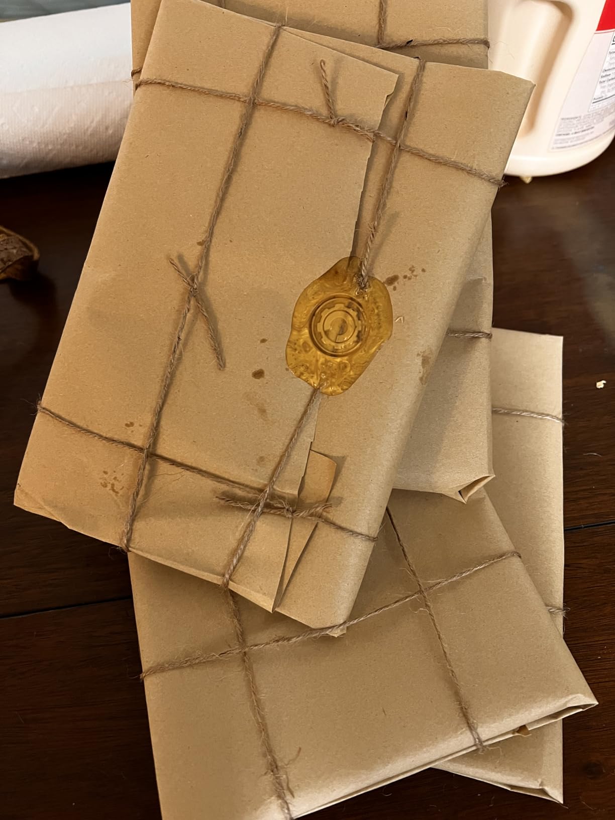 TRINIDa Wax Seal Kit, Premium Wax Seal Stamp Kit with 24 Colors 624 Pcs Beads, Metallic Pens, Warmer, Spoon and Tea Candles for Wedding Invitation, Letter Envelope, Gift Cards & DIY Crafts customer photo 1