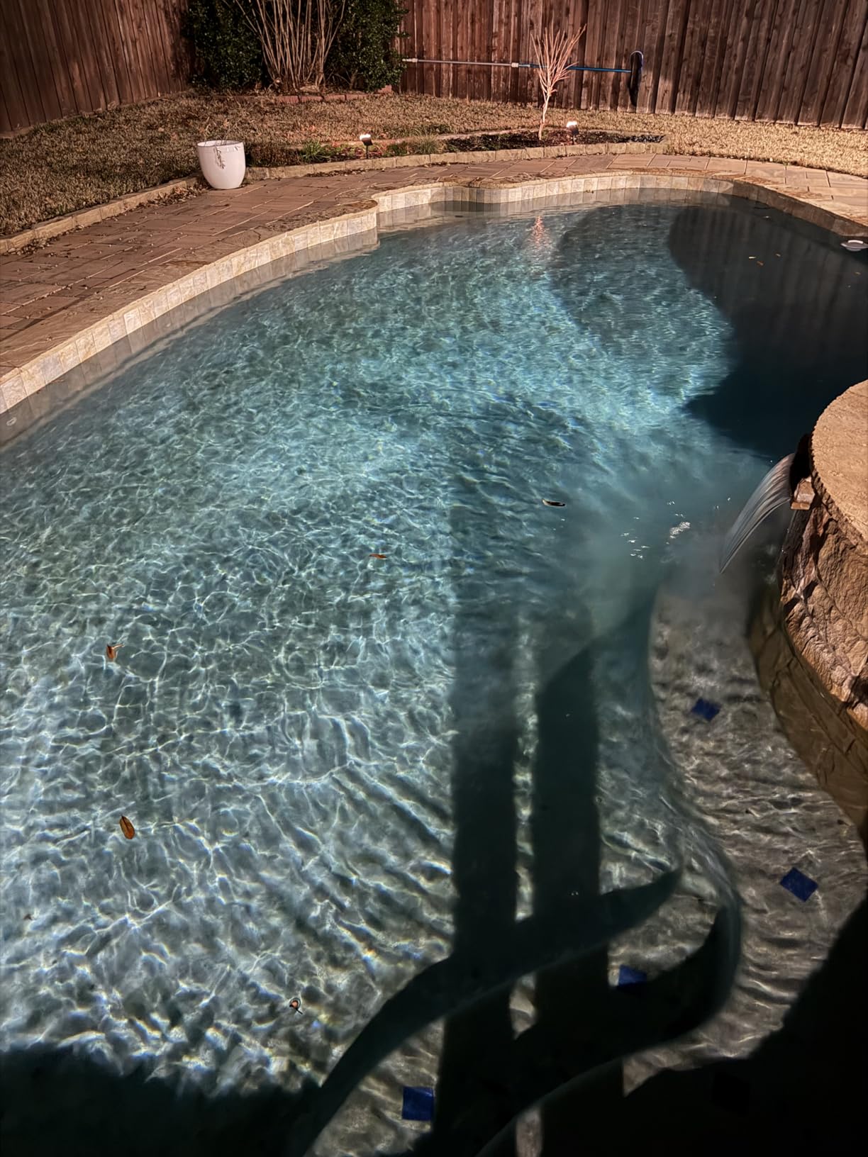 AIRROBO Cordless Robotic Pool Cleaner for Inground & Above Ground Pools, Smart Zigzag Navigation, Floor, Wall & Waterline Cleaning, 5000 GPH customer photo 1