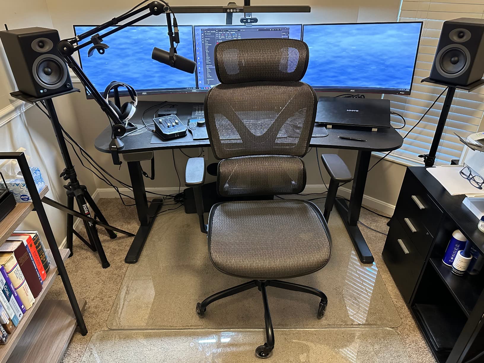 GABRYLLY Ergonomic Mesh Office Chair, Adjustable Home Desk Chair with Folding Armrest, 2D Headrest, Soft Seat and PU Wheel, Black Swivel Task Chair for Office, Business, Student (GY1108) customer photo 2