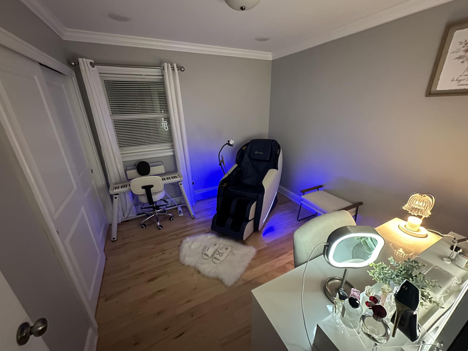 Real Relax 2026 Massage Chair Full Body, Zero Gravity SL-Track Shiatsu Massage Recliner with Upgraded Phone Controller and Holder, APP Control, Child Lock, Pause Button and LED Light, Favor-06, Black customer photo 7