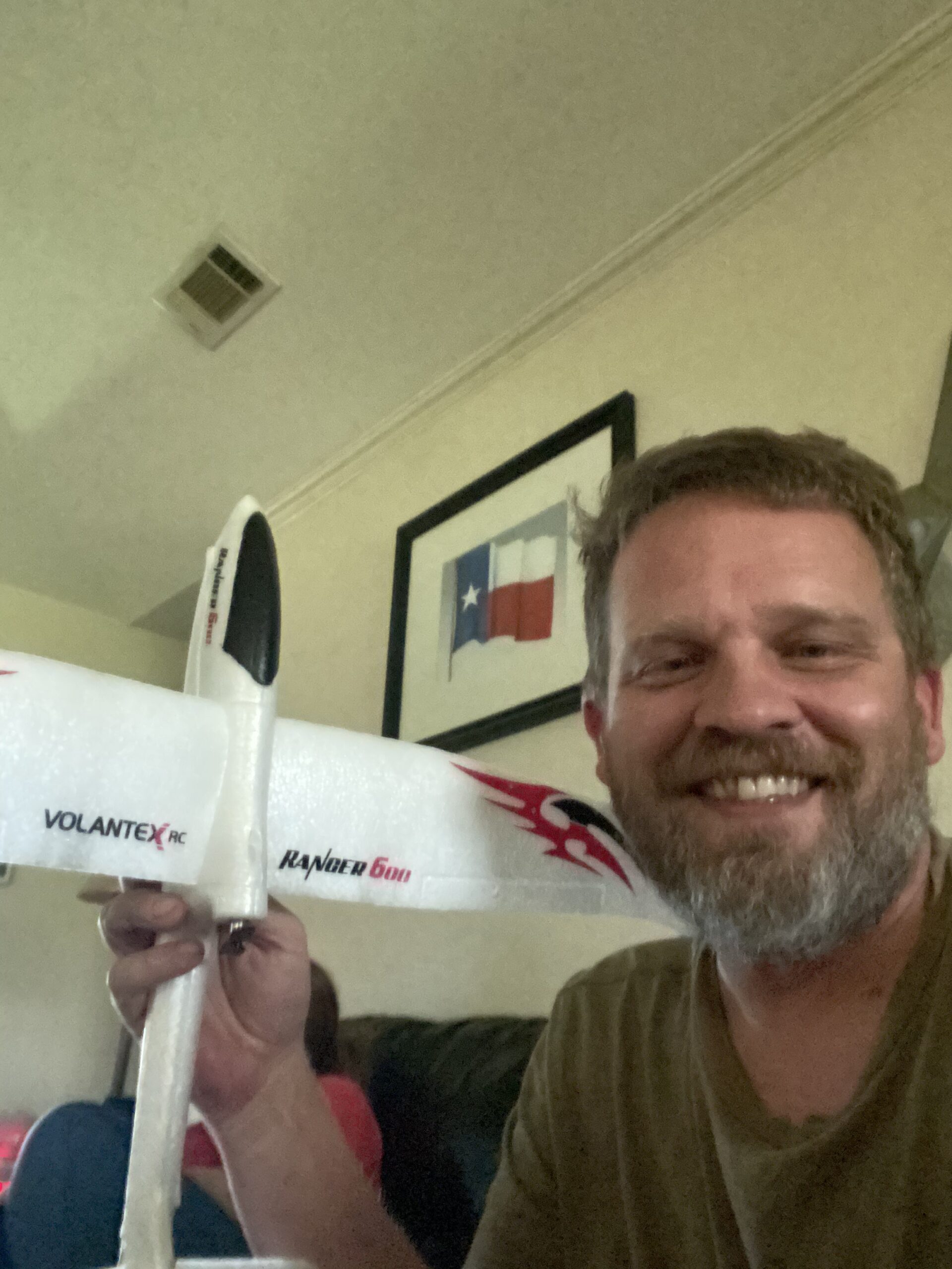 volantexrc RC Glider Plane Ranger600 Stunt 4 CH Remote Control Airplane RTF with 6-Axis Gyro & 3 Modes Easy to Fly, 2.4GHz Radio Controlled Airplane for Beginners & Adults (White) customer photo 1