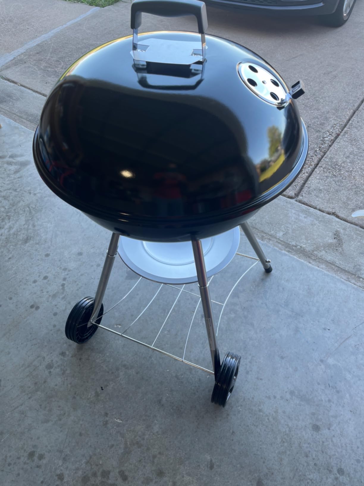 Megamaster Vertical 18 Inch Charcoal BBQ Smoker, 4-in-1 Portable Outdoor Grill with Adjustable Air Vent, 600 SQ. In Cooking Area, Built-in Temperature Gauge, BBQ Grill for Camping, Picnics - 810-36014 customer photo 2