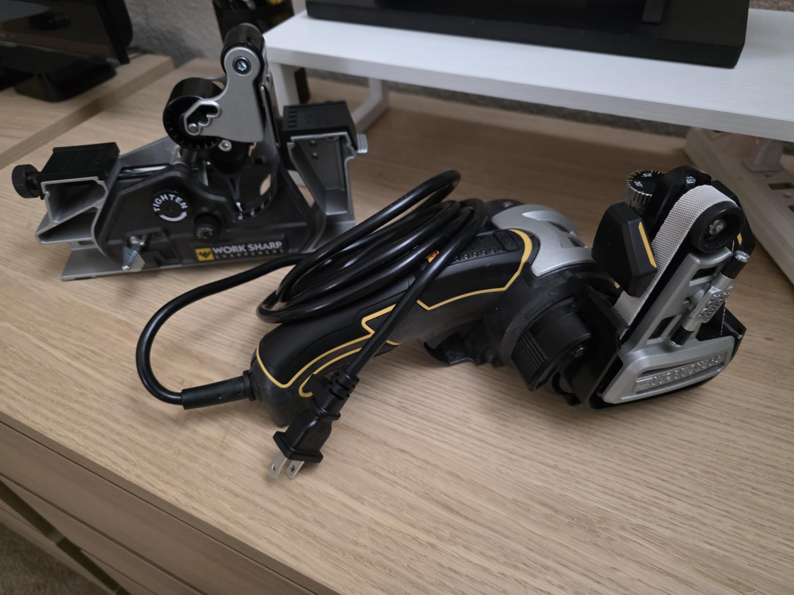 Work Sharp Ken Onion Knife Sharpener Tool - Adjustable Knife Sharpening System - For Knives, Scissors, Serrated Blades, & Tools customer photo 1