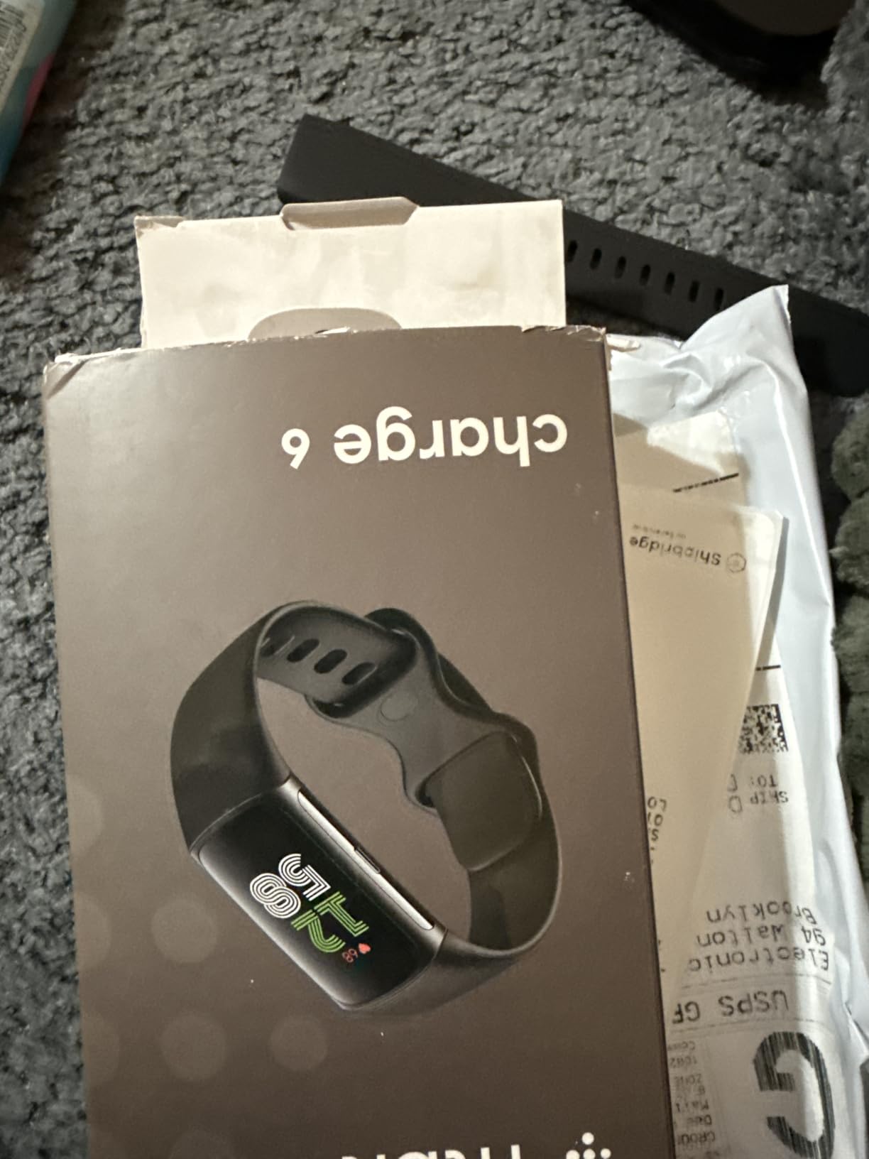 Fitbit Charge 6 Fitness Tracker with Heart Rate, GPS, Obsidian customer photo 1