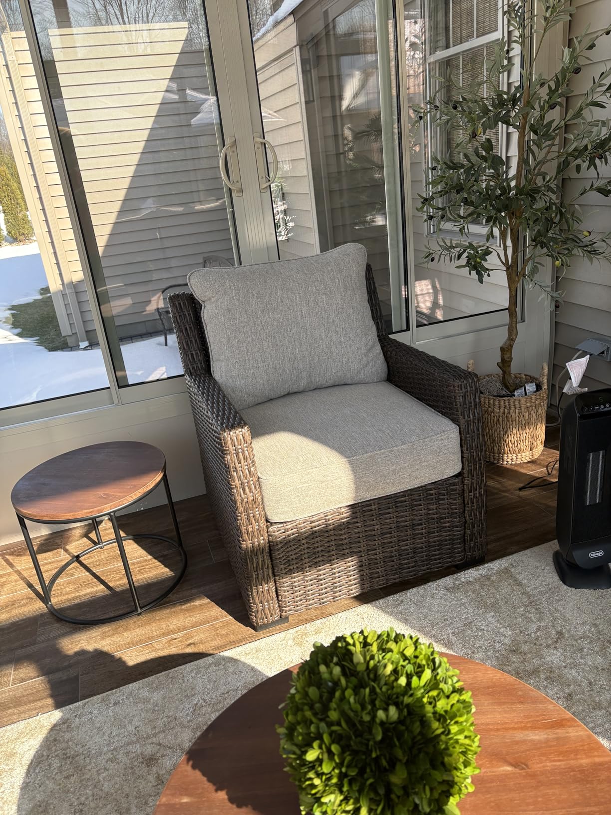 Signature Design by Ashley Brook Ranch Outdoor Sectional, All-Weather Resin Wicker Patio Furniture With High-Performance Cushions, Durable Aluminum Frame, Neutral customer photo 1