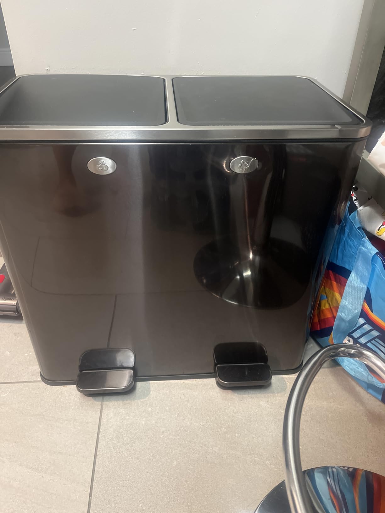 CAPHAUS Dual Trash Can with Lid, Trash and Recycling Bins Combo for Kitchen, Hands-Free Stainless-Steel Garbage Can with 2 Compartment, Hinged Lid, Odor Filter, Handles, 30L+30L, 2 x 8 Gallon customer photo 2