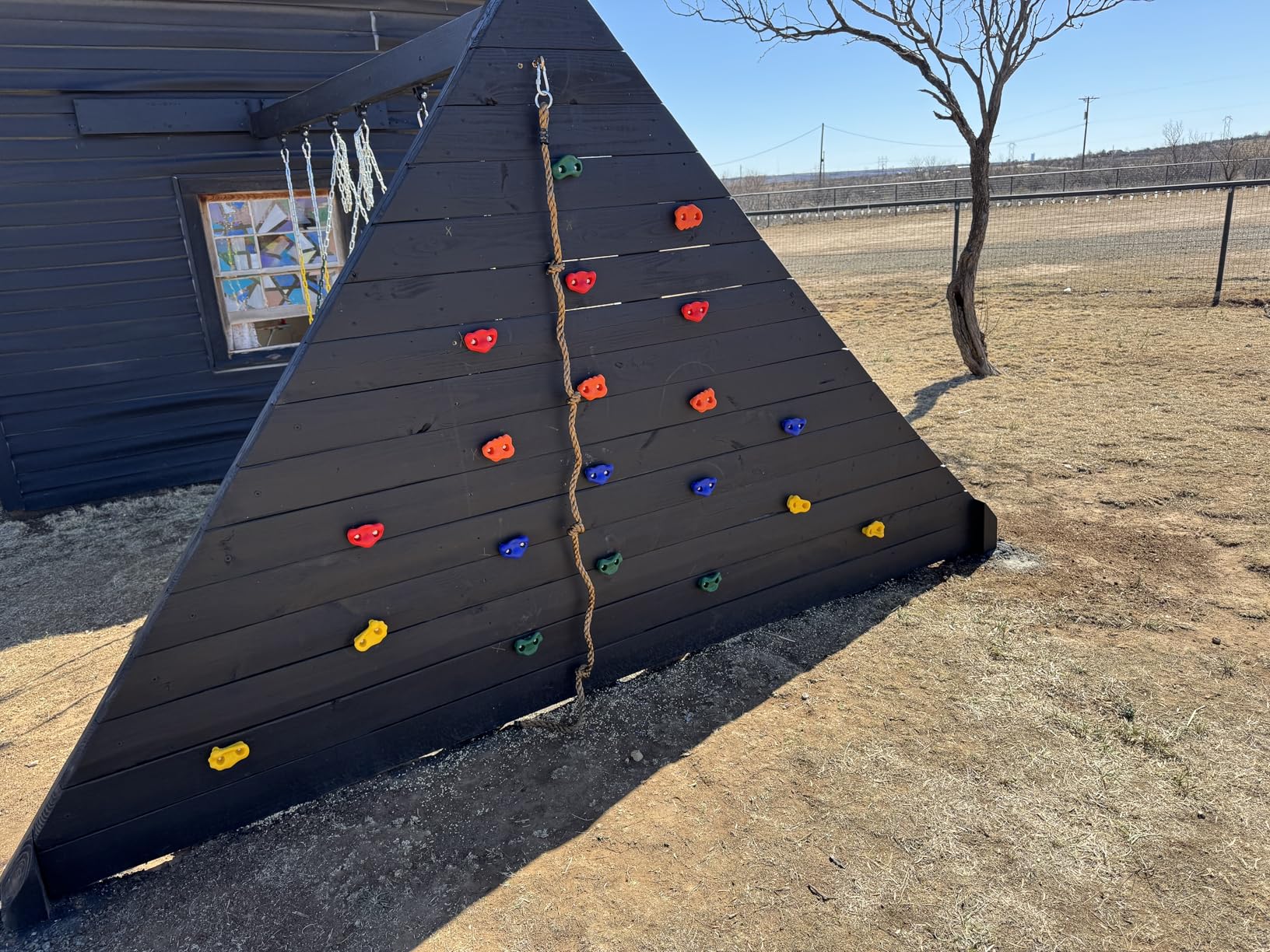 Yaegoo 20 PCS Rock Climbing Holds with Climbing Rope and Handles, Rock Wall Climbing Holds Kit for Indoor and Outdoor Playset, Mounting Hardware Included customer photo 1