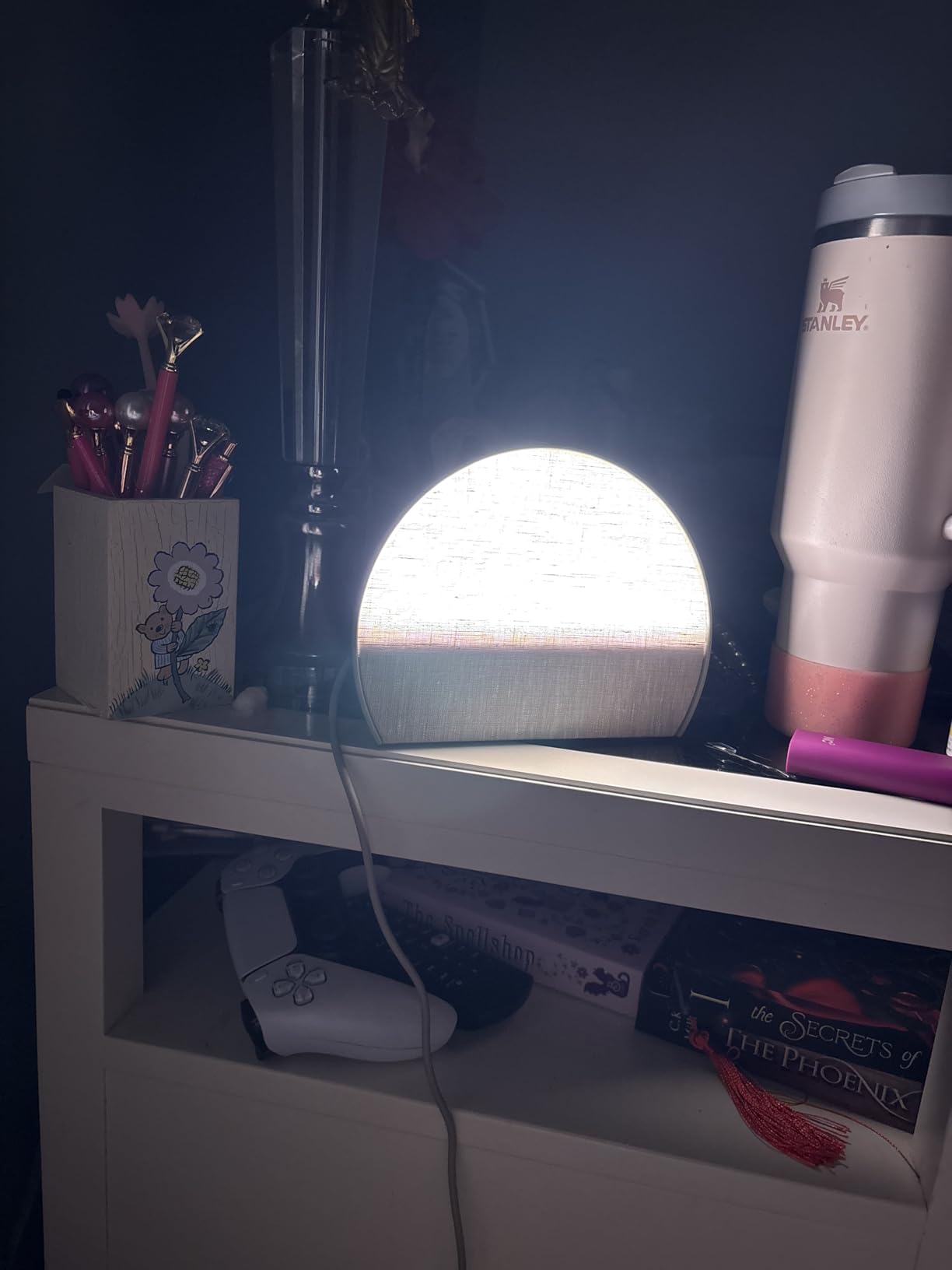 HOUSBAY Sunrise Alarm Clock with White Noise Sound Machine - Wake-Up Light for Bedroom, 5 Gentle Alarm Sounds, 20 Soothing Sleep Sounds, Dimmable Display, Phone-Free Bedside Clock customer photo 1