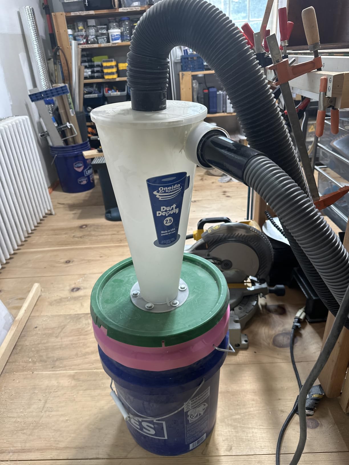 Dust Deputy Low-Pro Plus Cyclone Dust Separator - Engineered High Flow Wet/Dry Vacuum Kit - Fits Standard 5 Gallon Buckets - 2.5