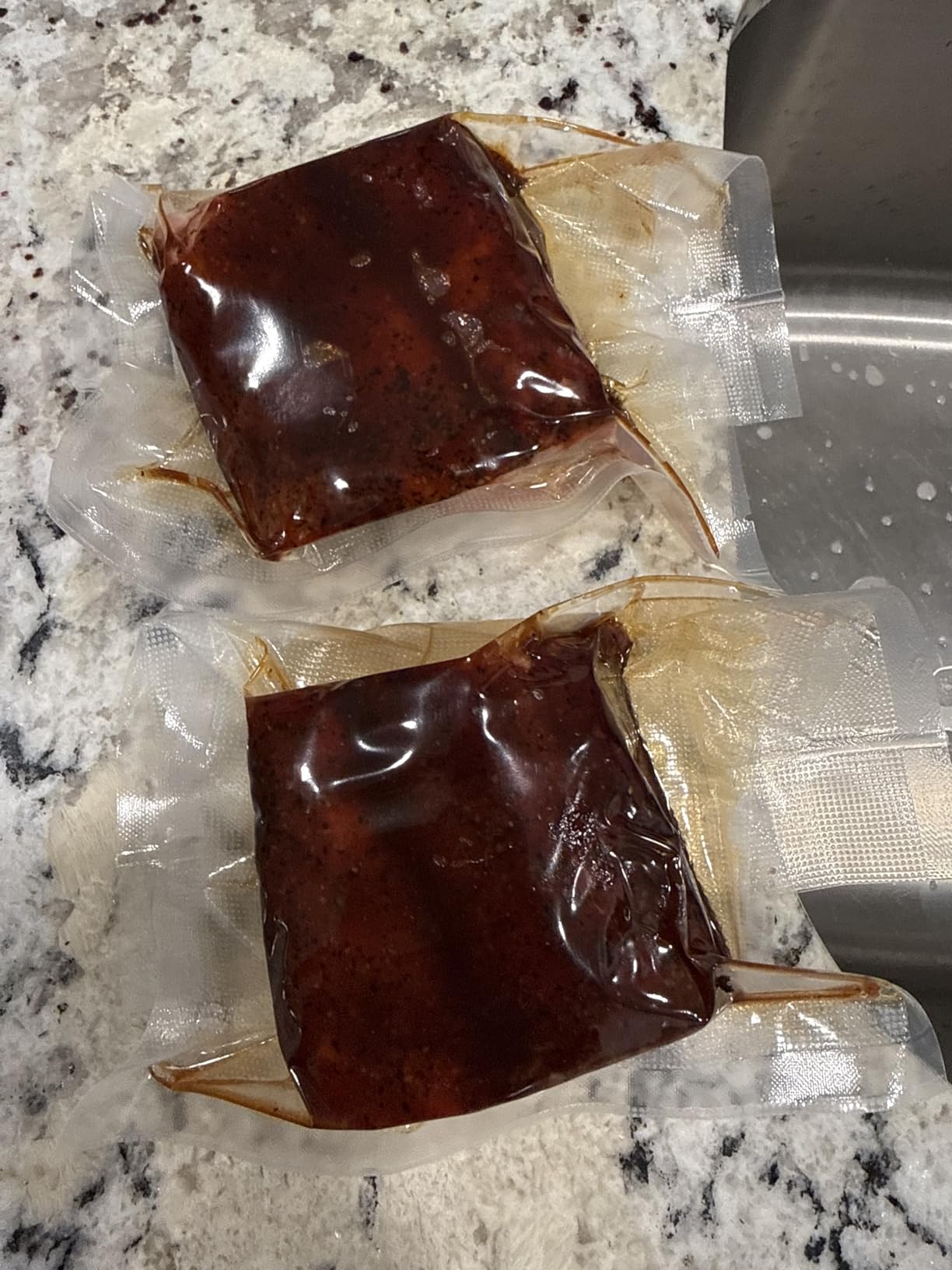 95kPa Precision Vacuum Sealer Machine, Double Heat Seal for Dry/Moist Food, Easy-Lock Handle, Built-in Bag Storage & Cutter, Progress Display, Pulse Mode, Removable Drip Tray, Silver customer photo 1