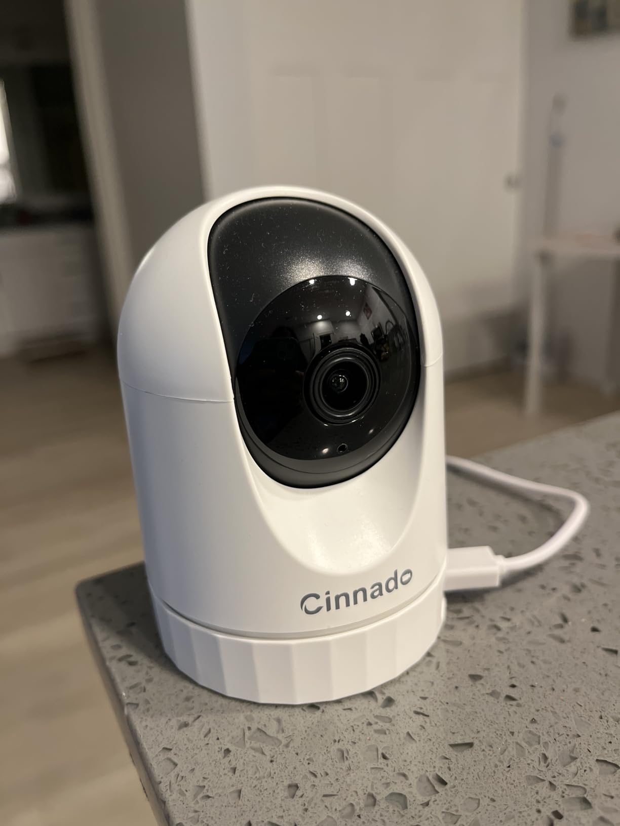 Cinnado 5MP Security Camera Indoor-5G/2.4G Dual WiFi Cameras for Home Security with Audio and Video Ideal for Pet/Nanny/Baby Monitor, 360 Auto Tracking, SD/Cloud Storage, Support Alexa/Google Home, D1 customer photo 1