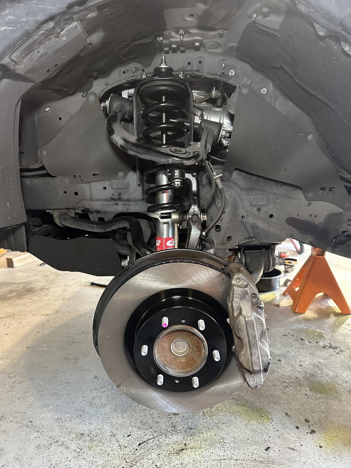 Macpherson Strut Spring Compressor Tool Universal Interchangeable Fork Coil Spring Compressor Tool customer photo 1