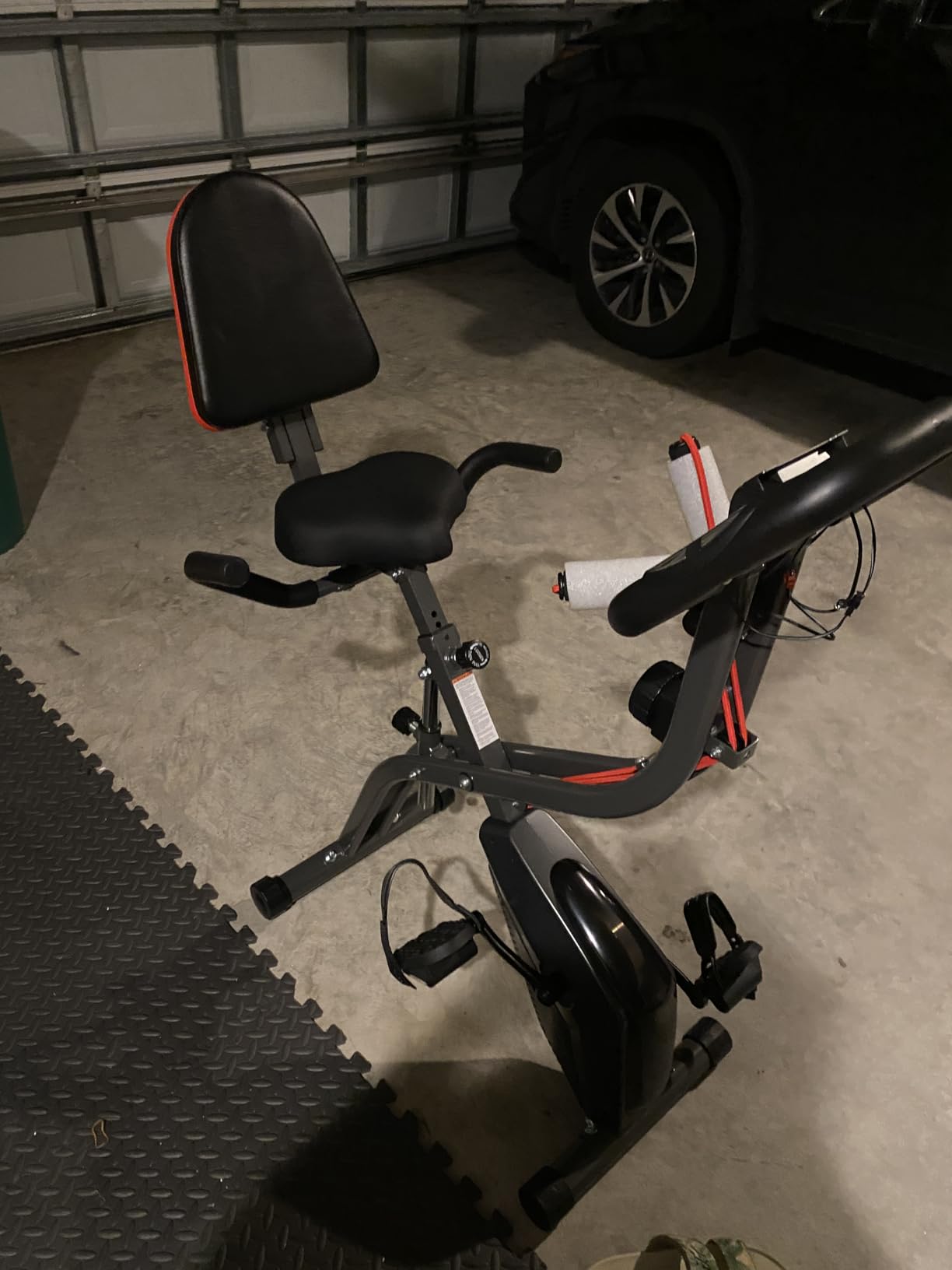 Exercise Bike, 4 IN 1 Stationary Bike, Foldable Folding Exercise Bike with Multi-Level Magentic Resistance, Support Back Pad and Phone/Tablet Holder, Arm Resistance Band, Pulse Sensor, LCD Monitor for Home Workout 265LB Capacity customer photo 2