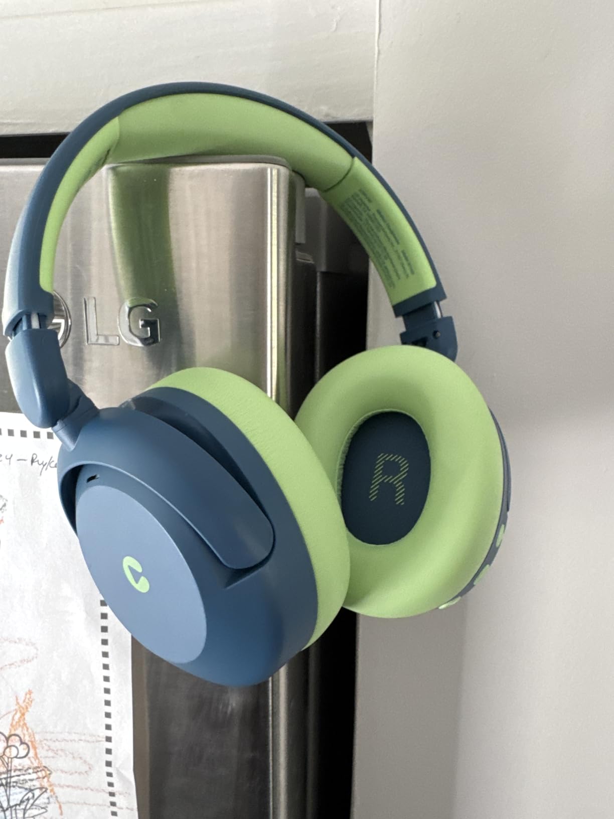 iClever BTH20 Active Noise Cancelling Headphones for Kids, 60H Play Time, Type C Fast Charging, Safe Volume 80dBA, Bluetooth 5.4, Award-Winning Kids Headphones Wireless for iPad Tablet Airplane, Blue customer photo 2