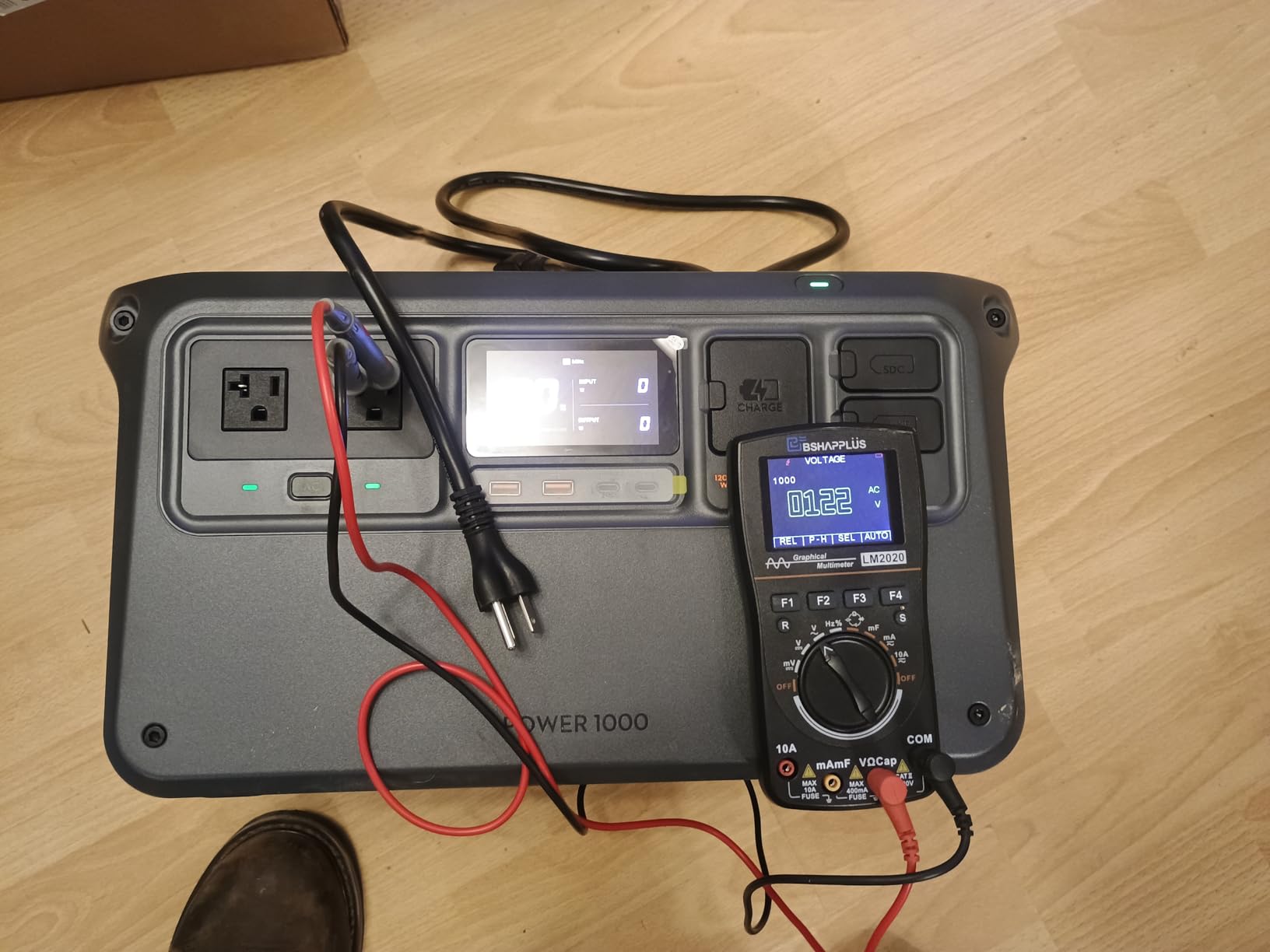 DJI Power 1000 Portable Power Station, 1024Wh LiFePO4 Battery, 2200W (Peak 2600W) AC/140W USB-C Output, 23db Ultra-Silent, Solar Generator For Home Backup, Camping customer photo 2