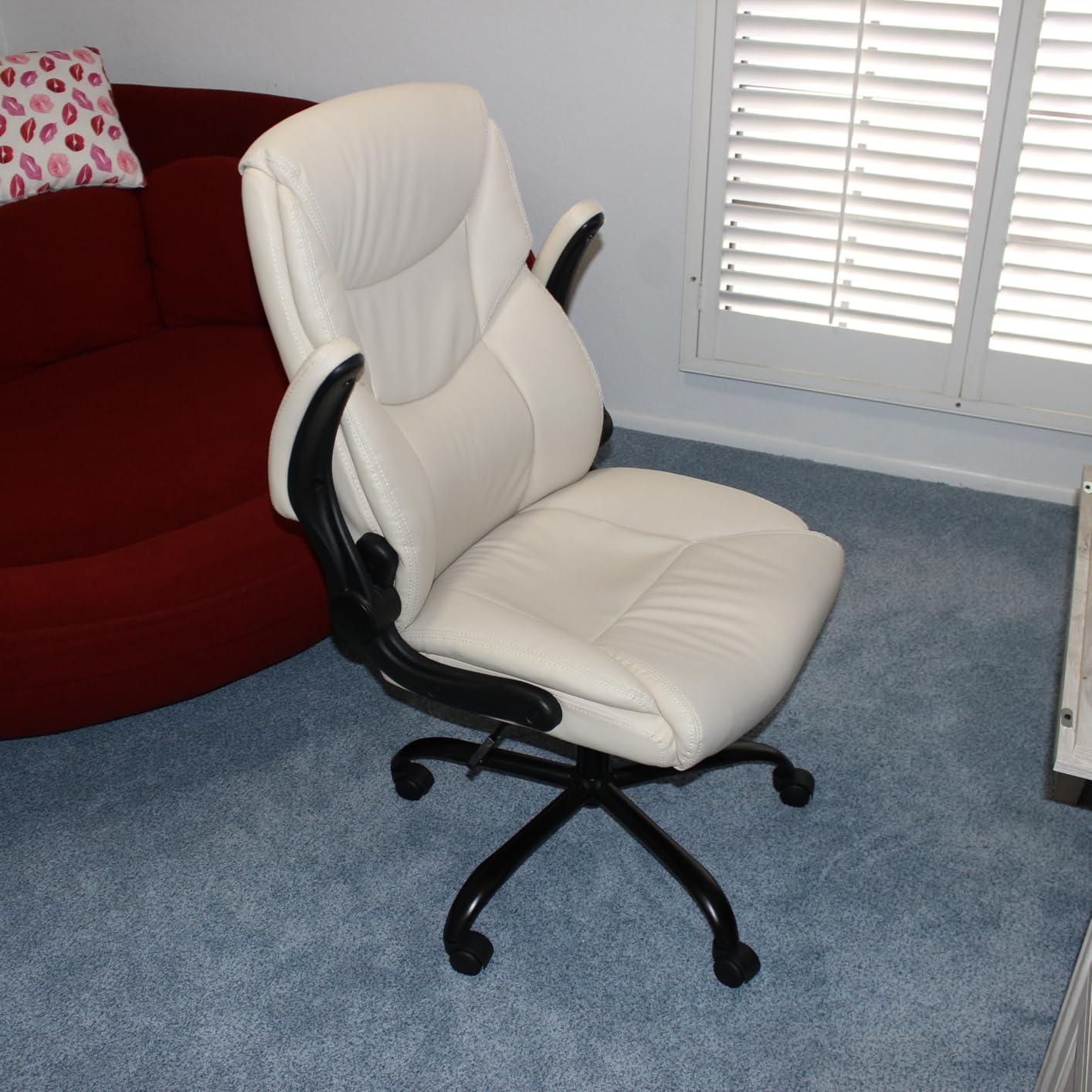 Sweetcrispy Ergonomic Office Chair Heavy Duty Task Desk Chair with Flip-up Arms PU Leather customer photo 2