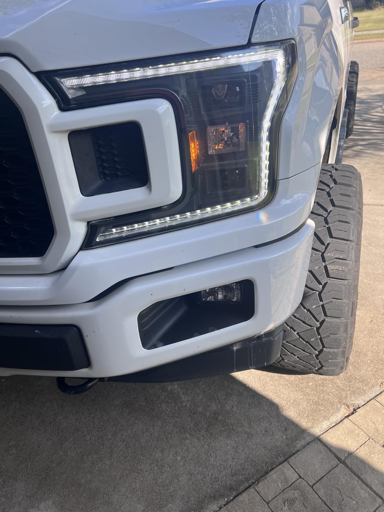 Meguiar's Ultimate Headlight Restoration Kit - The Perfect Headlight Repair Kit to Remove Yellowing and Cloudiness from Headlights - Easy to Use and Seals Headlights with 18 Plus Months of Protection customer photo 1