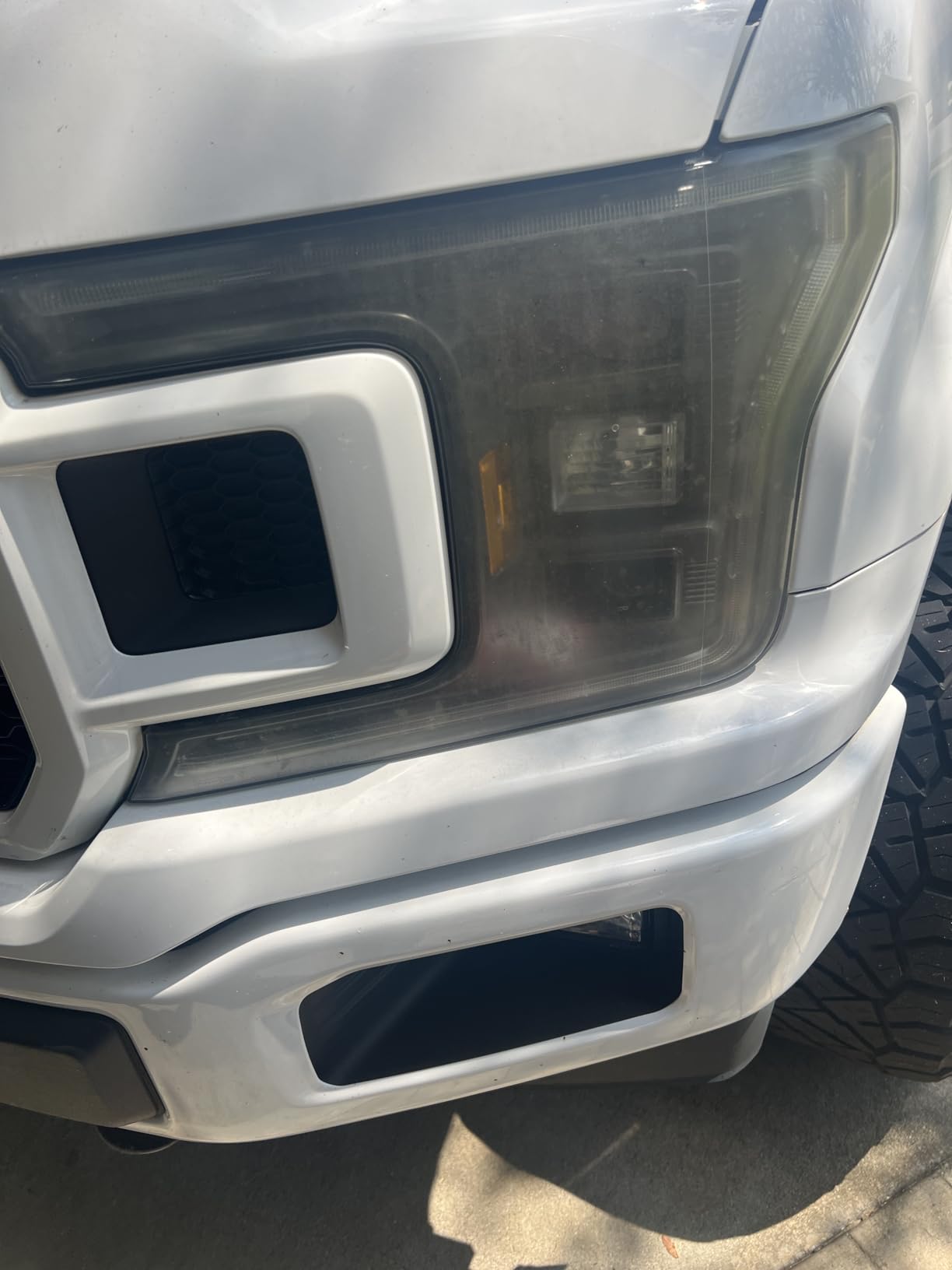 Meguiar's Ultimate Headlight Restoration Kit - The Perfect Headlight Repair Kit to Remove Yellowing and Cloudiness from Headlights - Easy to Use and Seals Headlights with 18 Plus Months of Protection customer photo 2