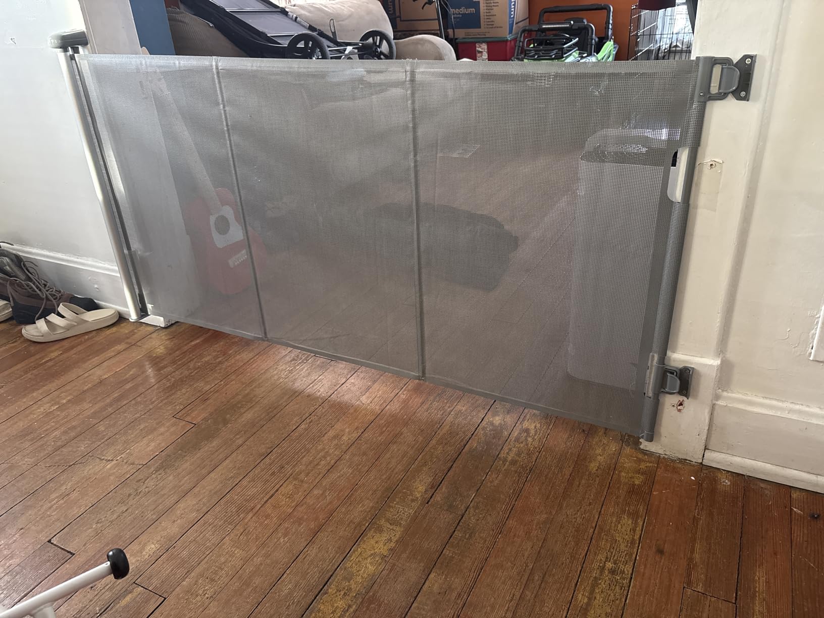 96 Inch Wide Reinforced Retractable Baby Gate with Support Rods, Extra Long Dog Gate Retractable Gate Outdoor Gates for Decks, Prevent Crawling Under Extra Long Baby Gates for Large Openings, Black customer photo 2