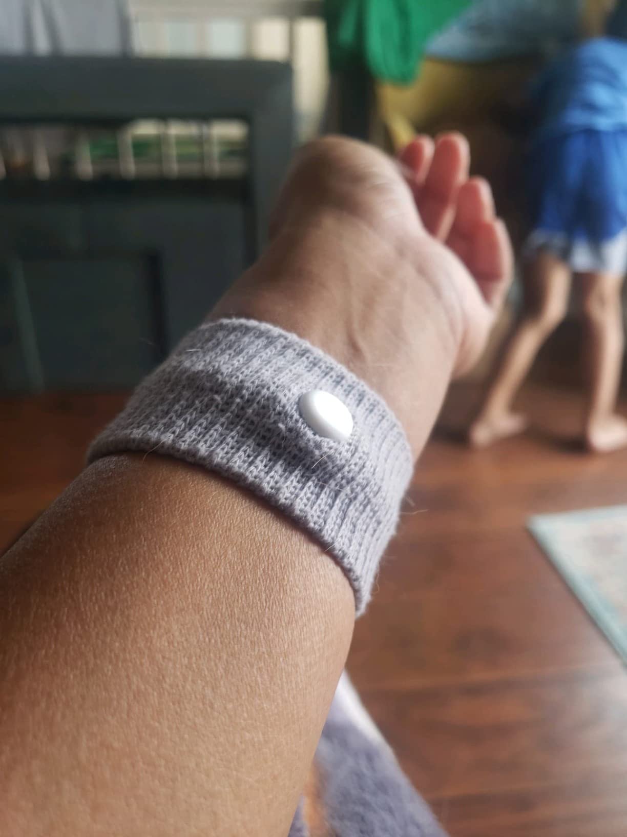 LYJEE Motion Sickness Bracelets for Adults and Kids Motion Sickness Bands Nausea Relief for Pregnant Women Acupressure Nausea Relief for Car, Sea, Air Sickness customer photo 2